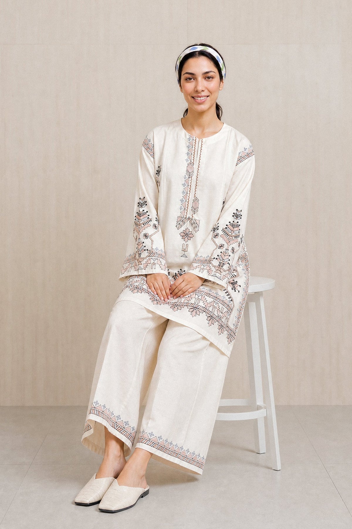 EMBROIDERED SUIT (E9328-102-005)