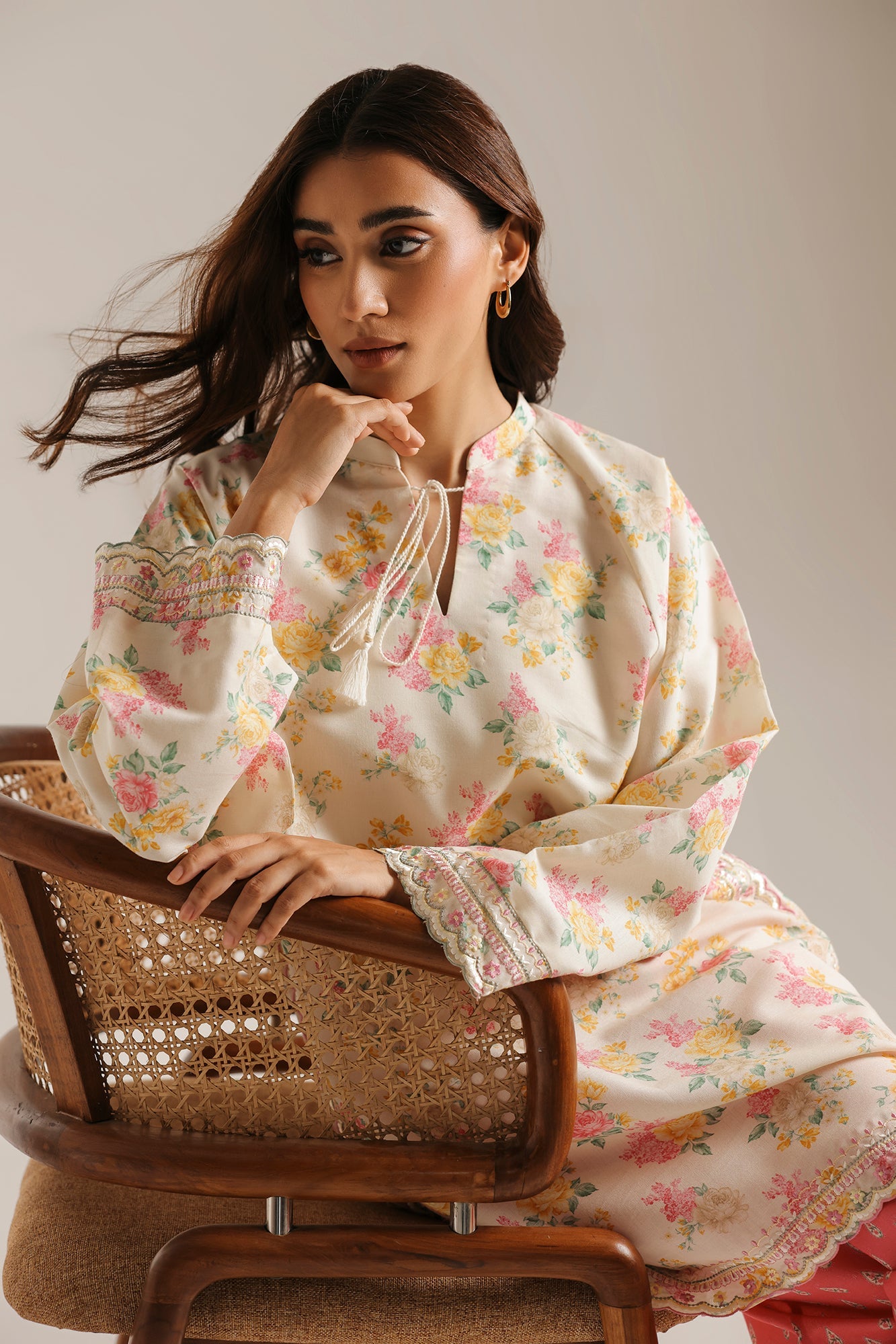 EMBROIDERED SUIT (E9355-102-005)