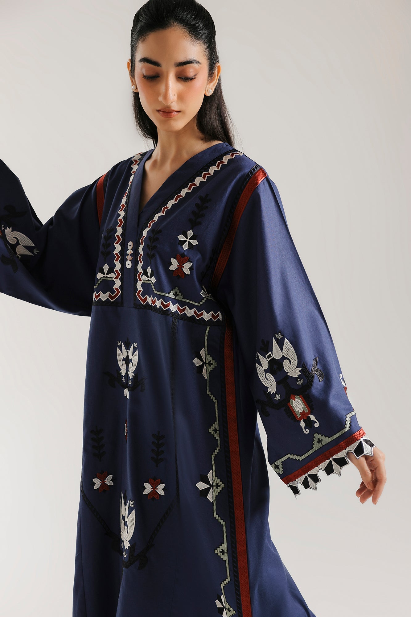 EMBROIDERED DRESS (E9363-102-504)