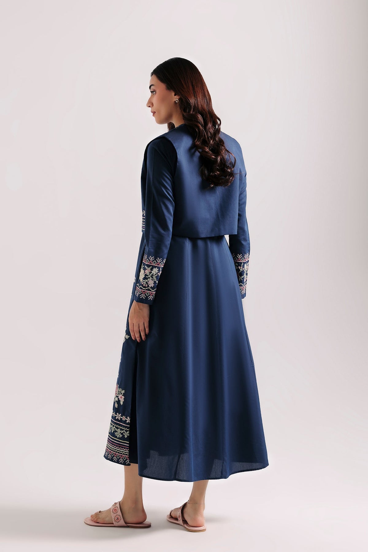 EMBROIDERED DRESS (E9373-102-621)
