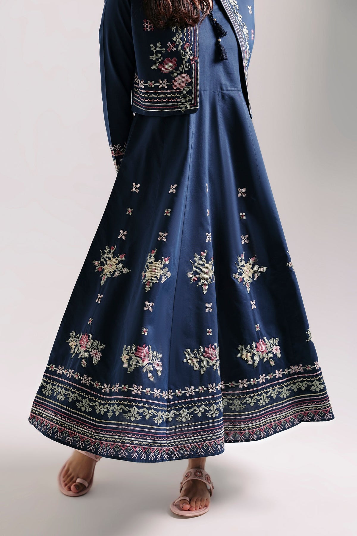 EMBROIDERED DRESS (E9373-102-621)