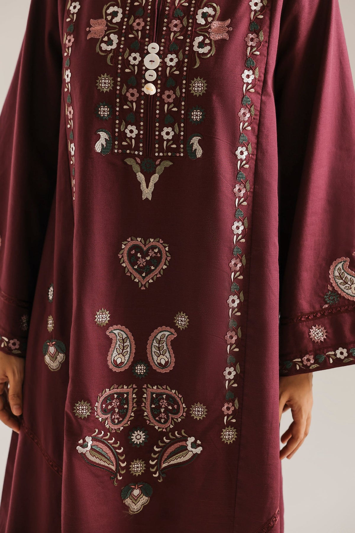 EMBROIDERED DRESS (E9377/102/517)