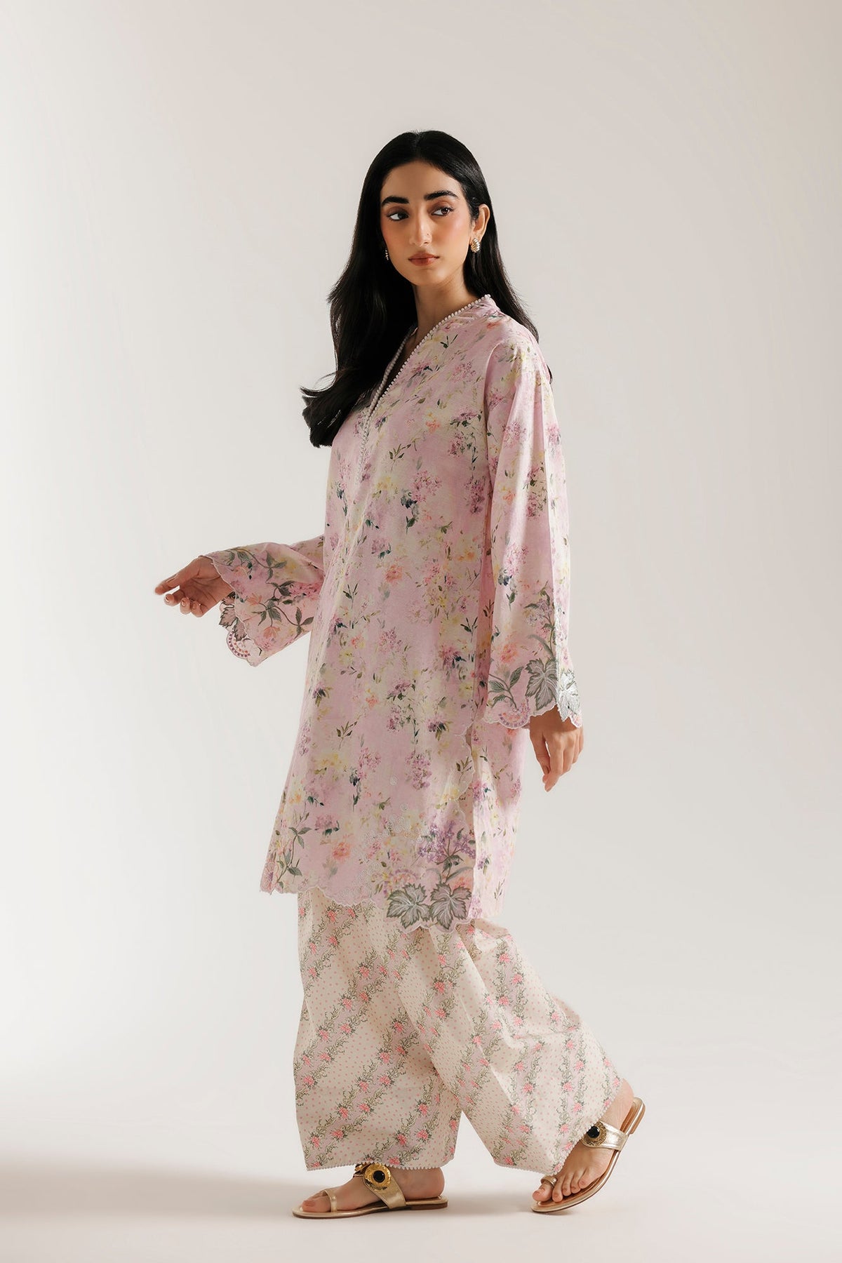 EMBROIDERED SUIT (E9381-102-531)