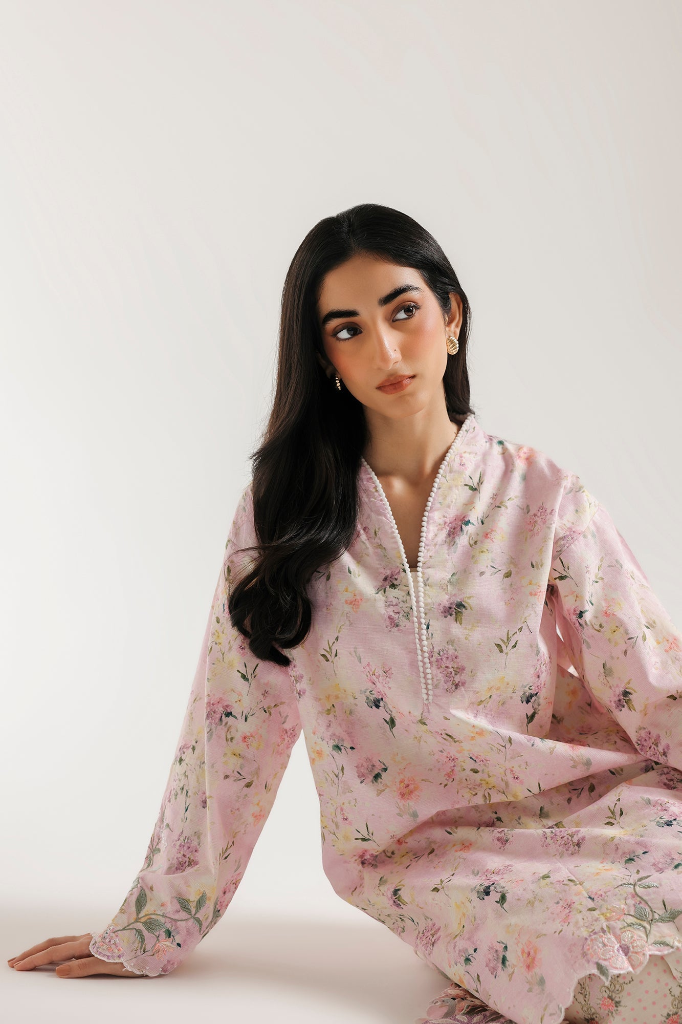 EMBROIDERED SUIT (E9381-102-531)