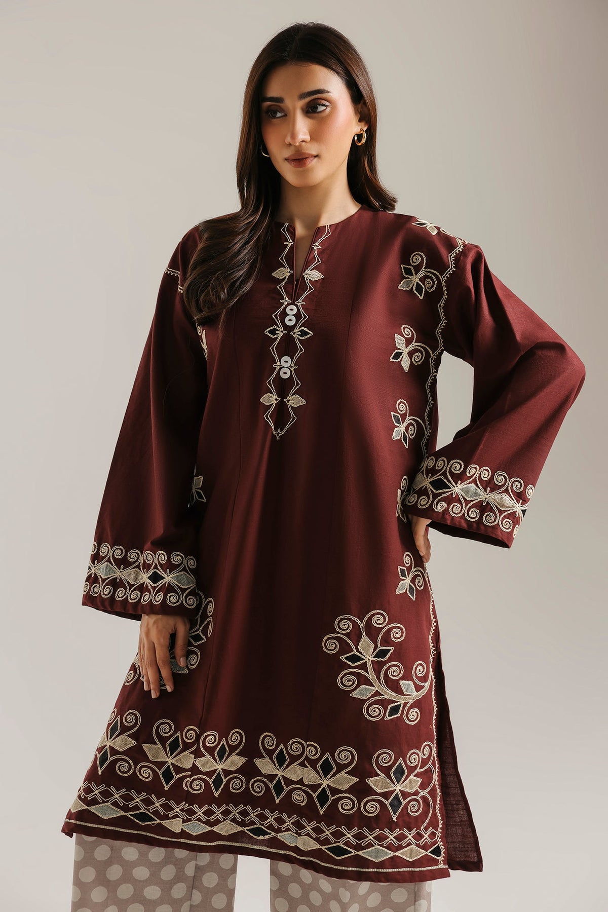 EMBROIDERED SUIT (E9383-102-302)