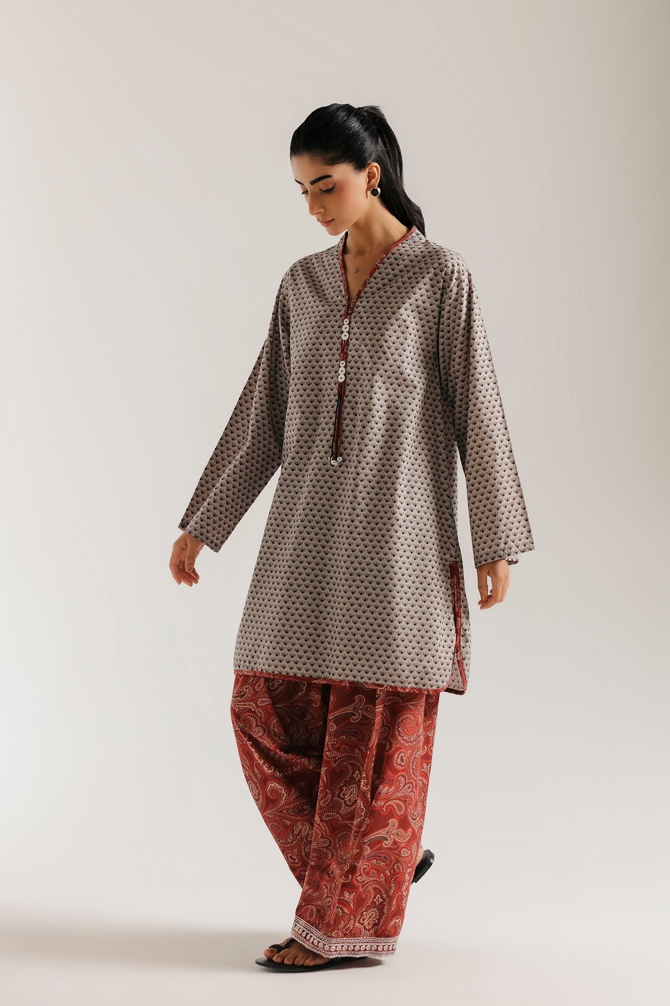 EMBROIDERED SUIT (E9387-102-006)