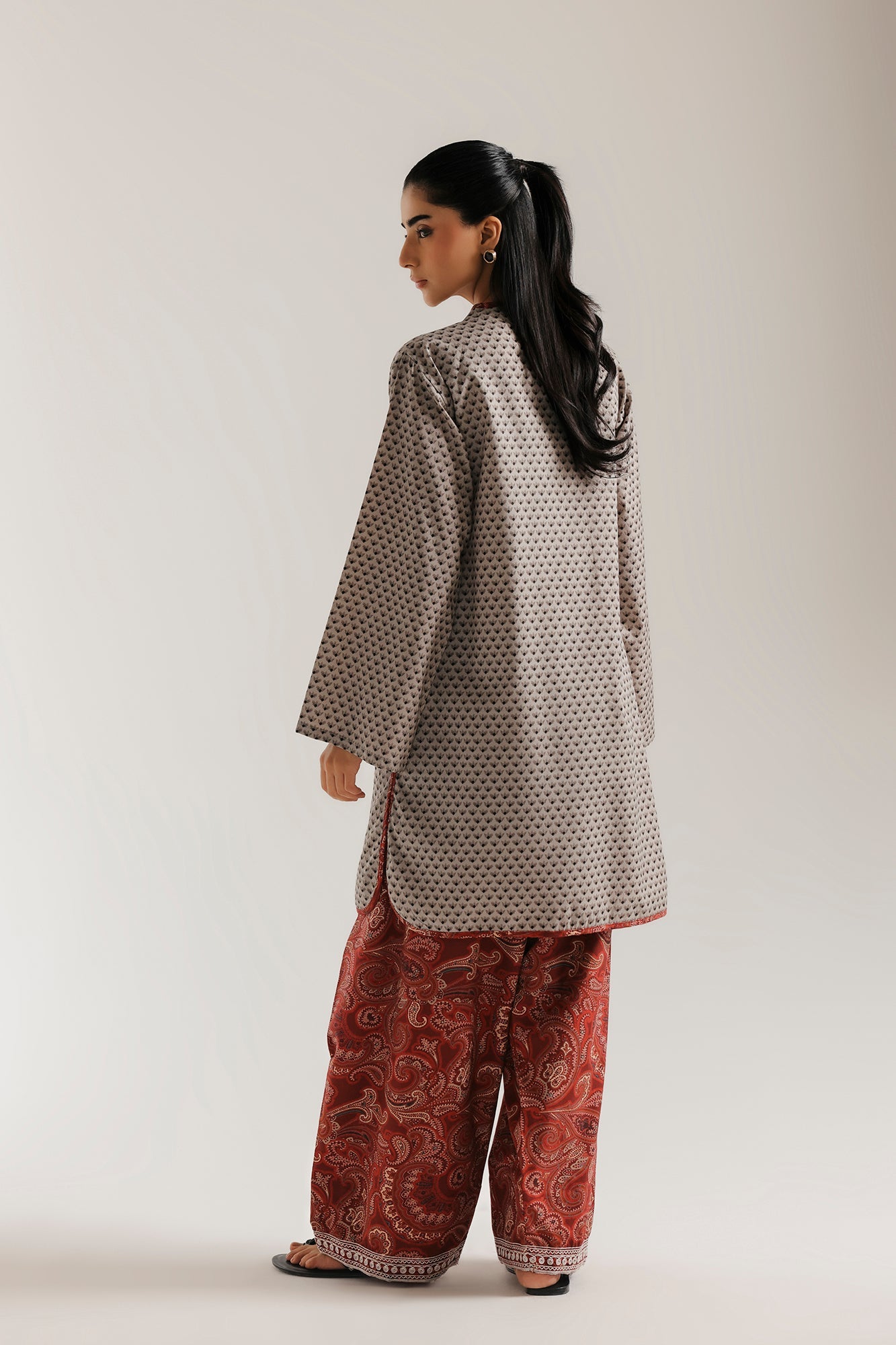 EMBROIDERED SUIT (E9387-102-006)