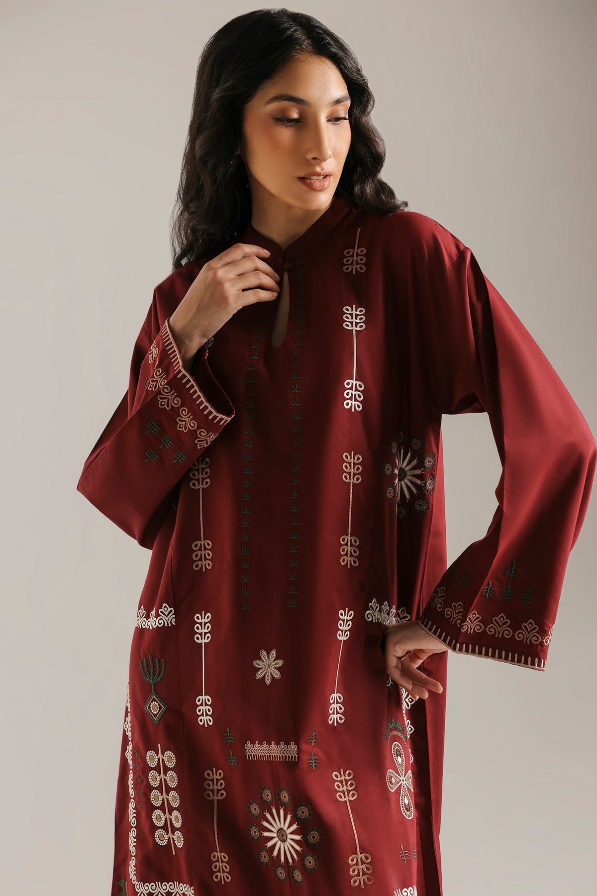 EMBROIDERED DRESS (E9398/102/415)