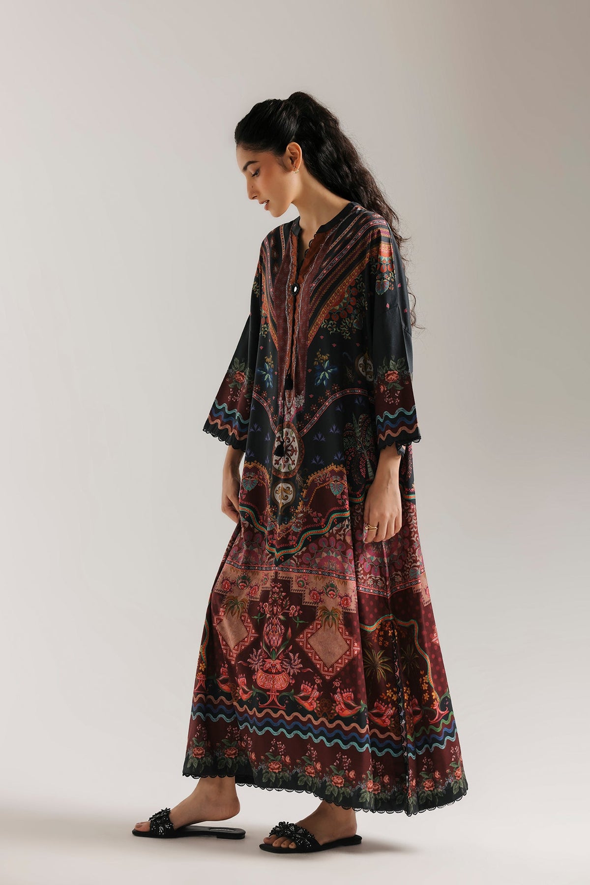 EMBROIDERED KAFTAN (E9403-102-902)