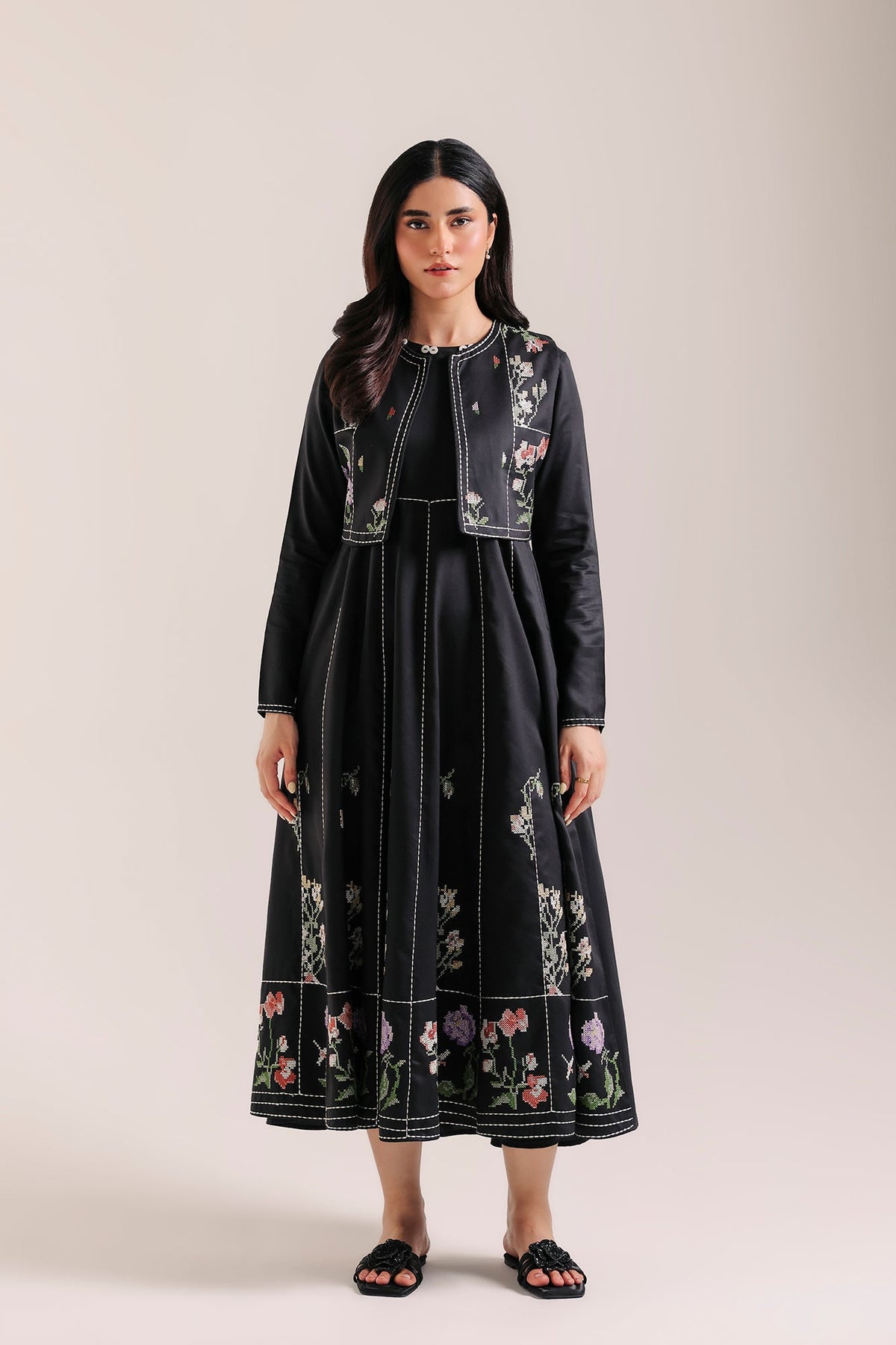 EMBROIDERED DRESS (E9405-102-902)