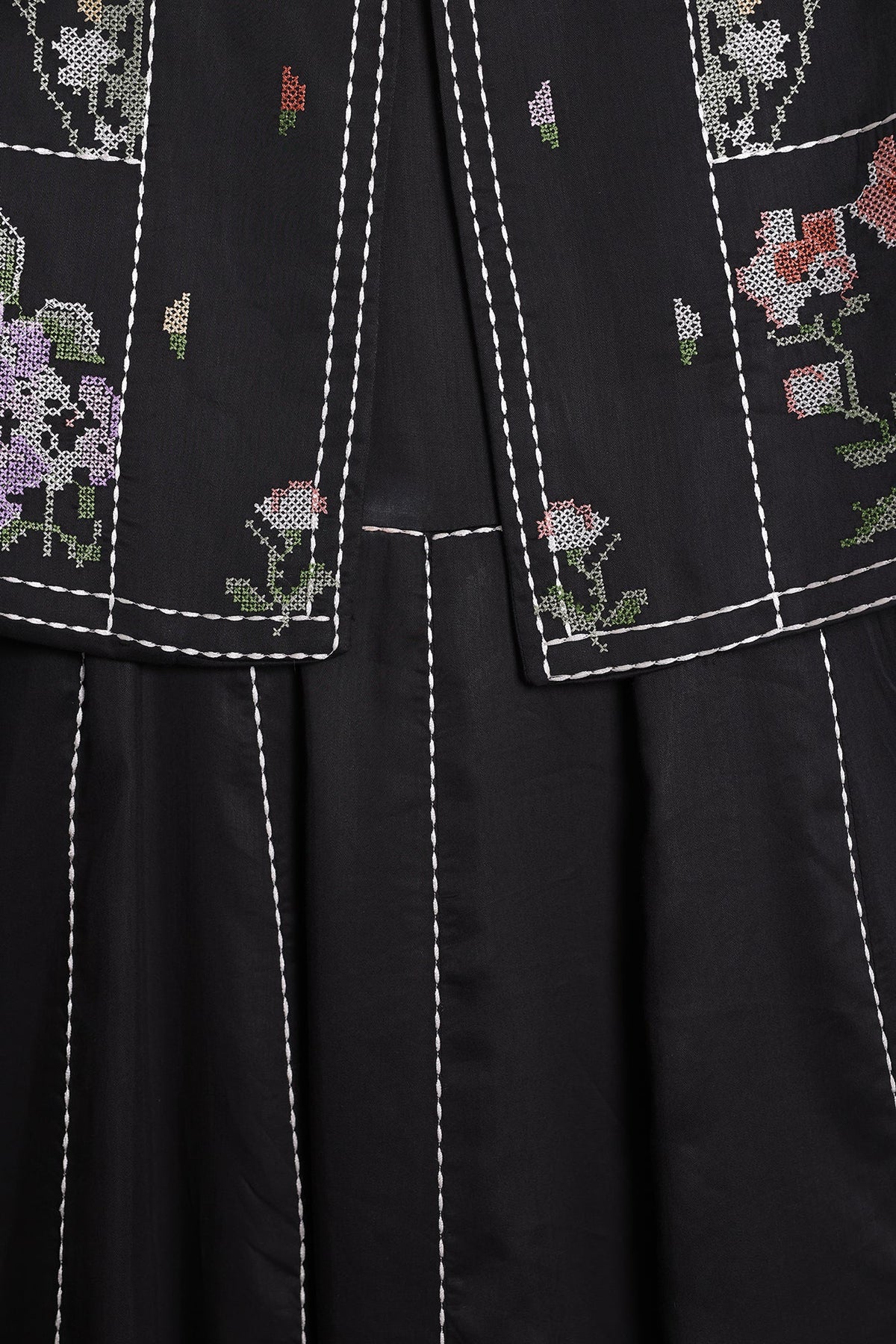 EMBROIDERED DRESS (E9405-102-902)