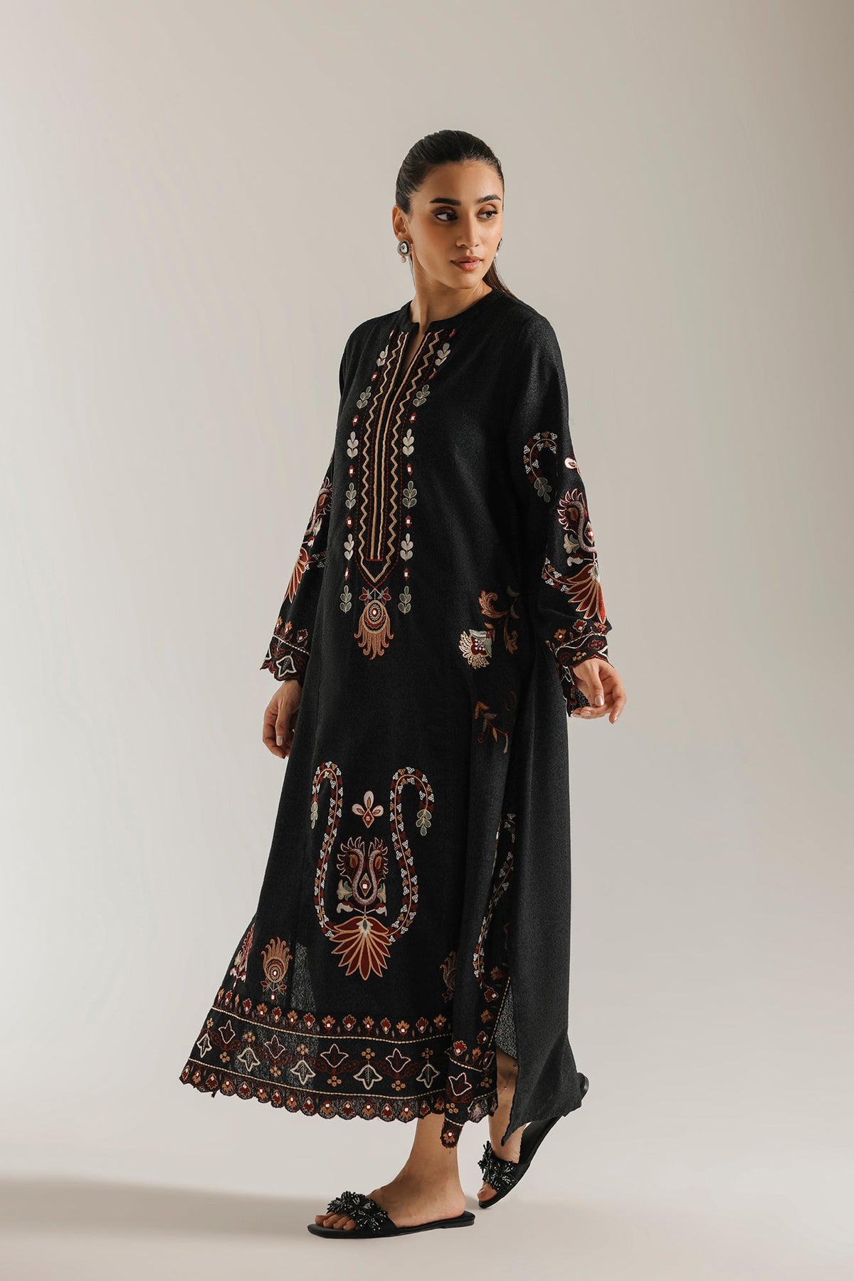 EMBROIDERED DRESS (E9408-102-902)
