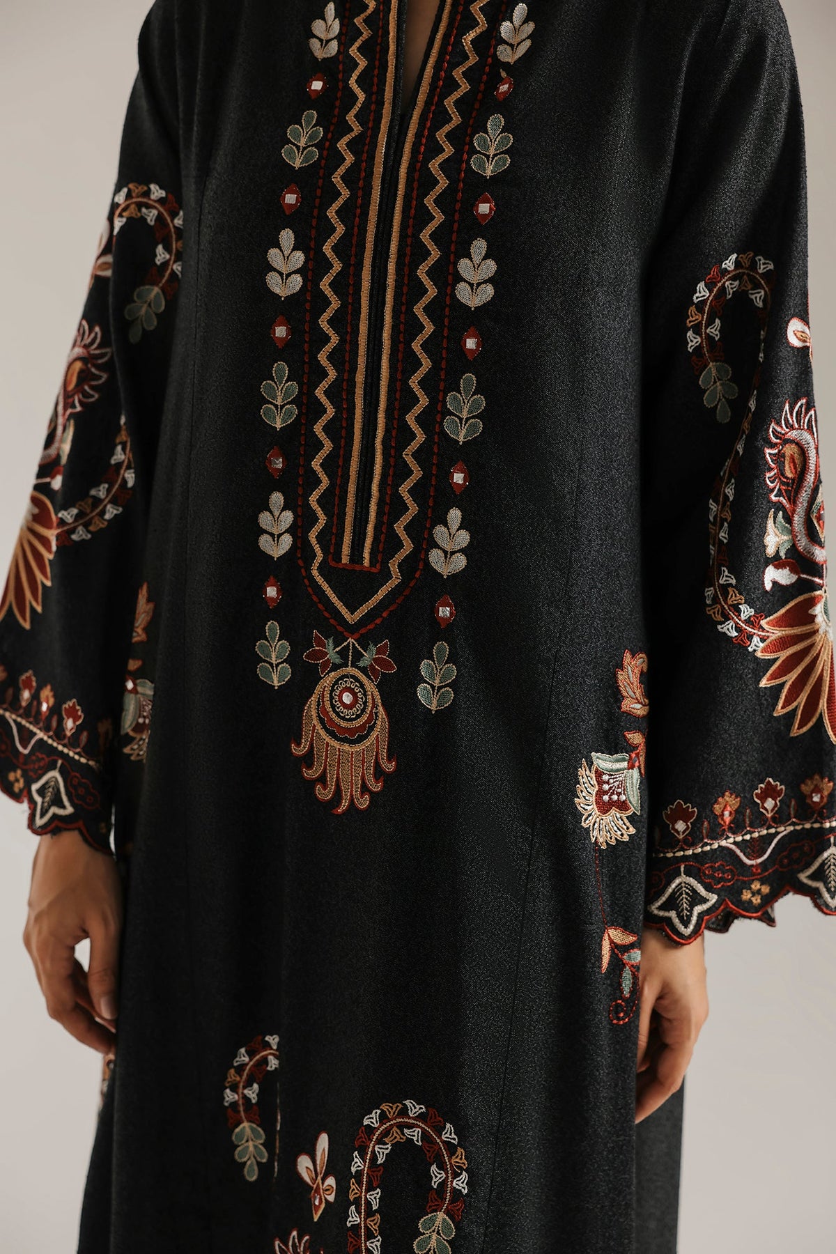 EMBROIDERED DRESS (E9408-102-902)