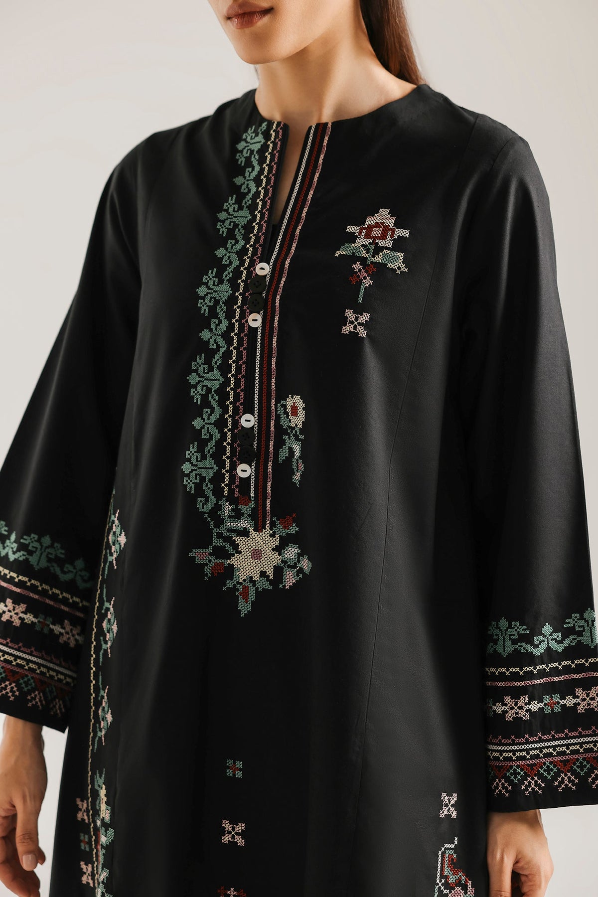 EMBROIDERED DRESS (E9415-102-902)