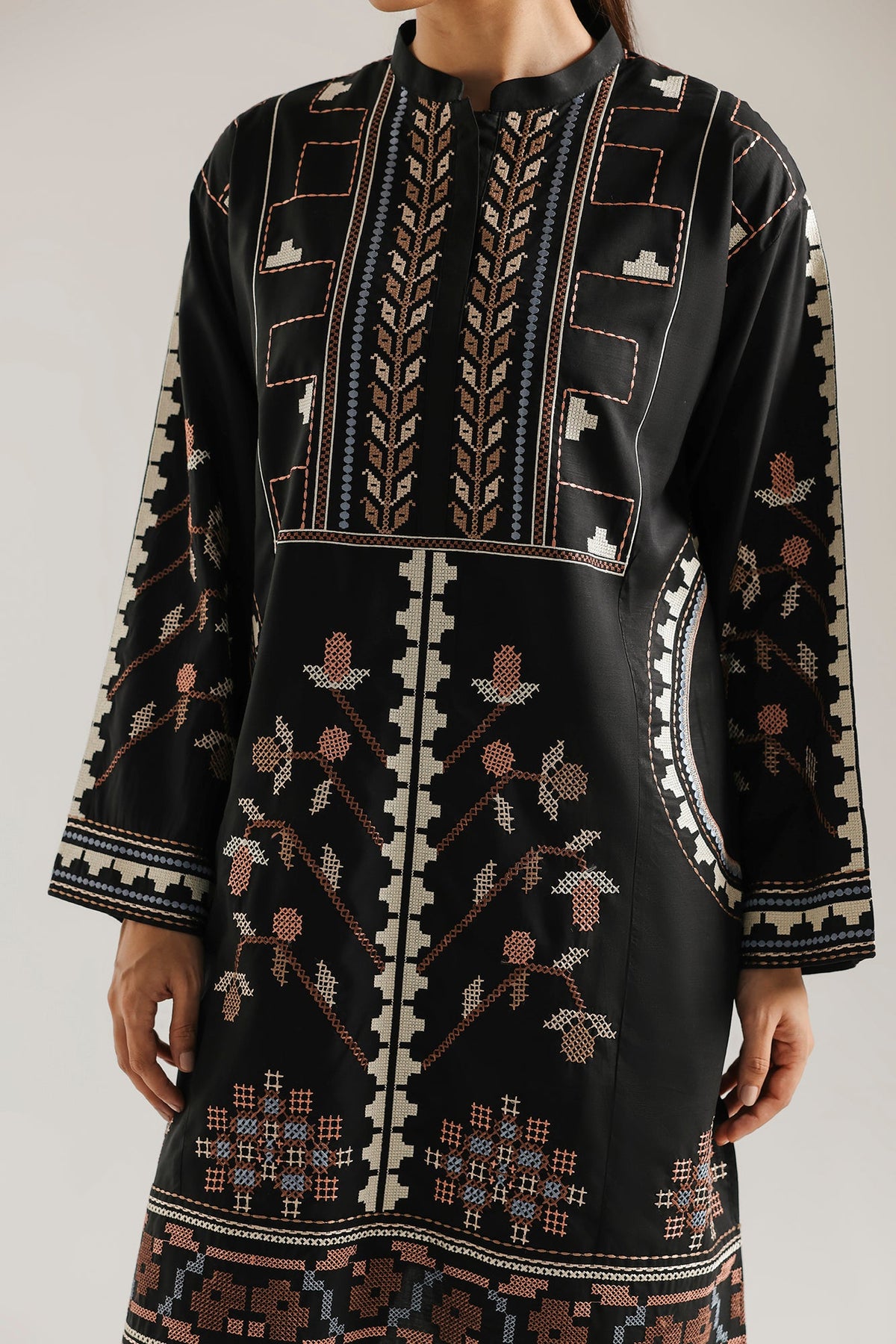 EMBROIDERED SHIRT (E9440-102-902)