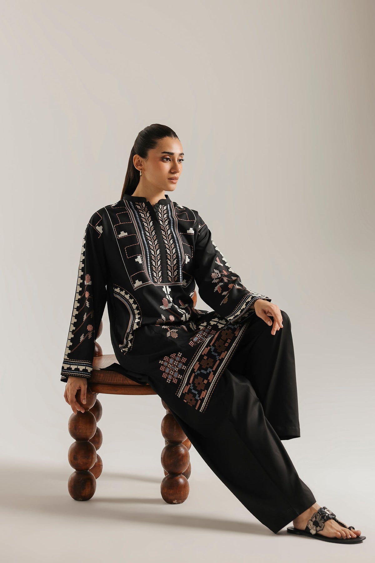 EMBROIDERED SHIRT (E9440-102-902)