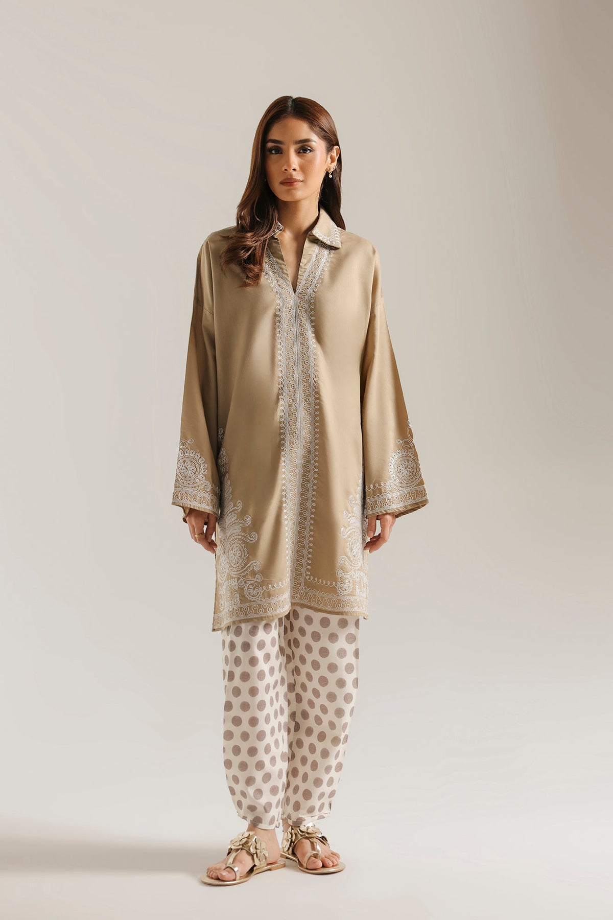 EMBROIDERED SUIT (E9443-102-007)
