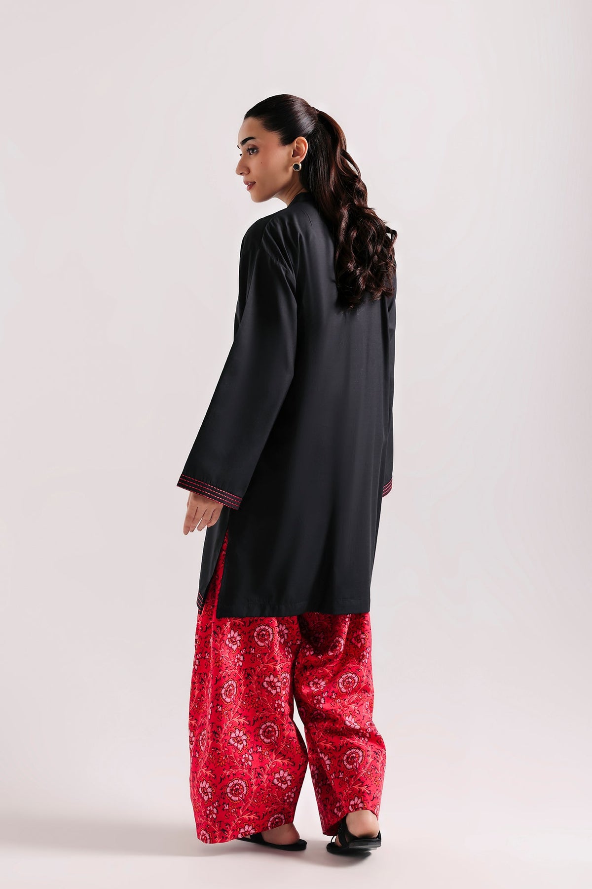 EMBROIDERED SUIT (E9444-102-902)
