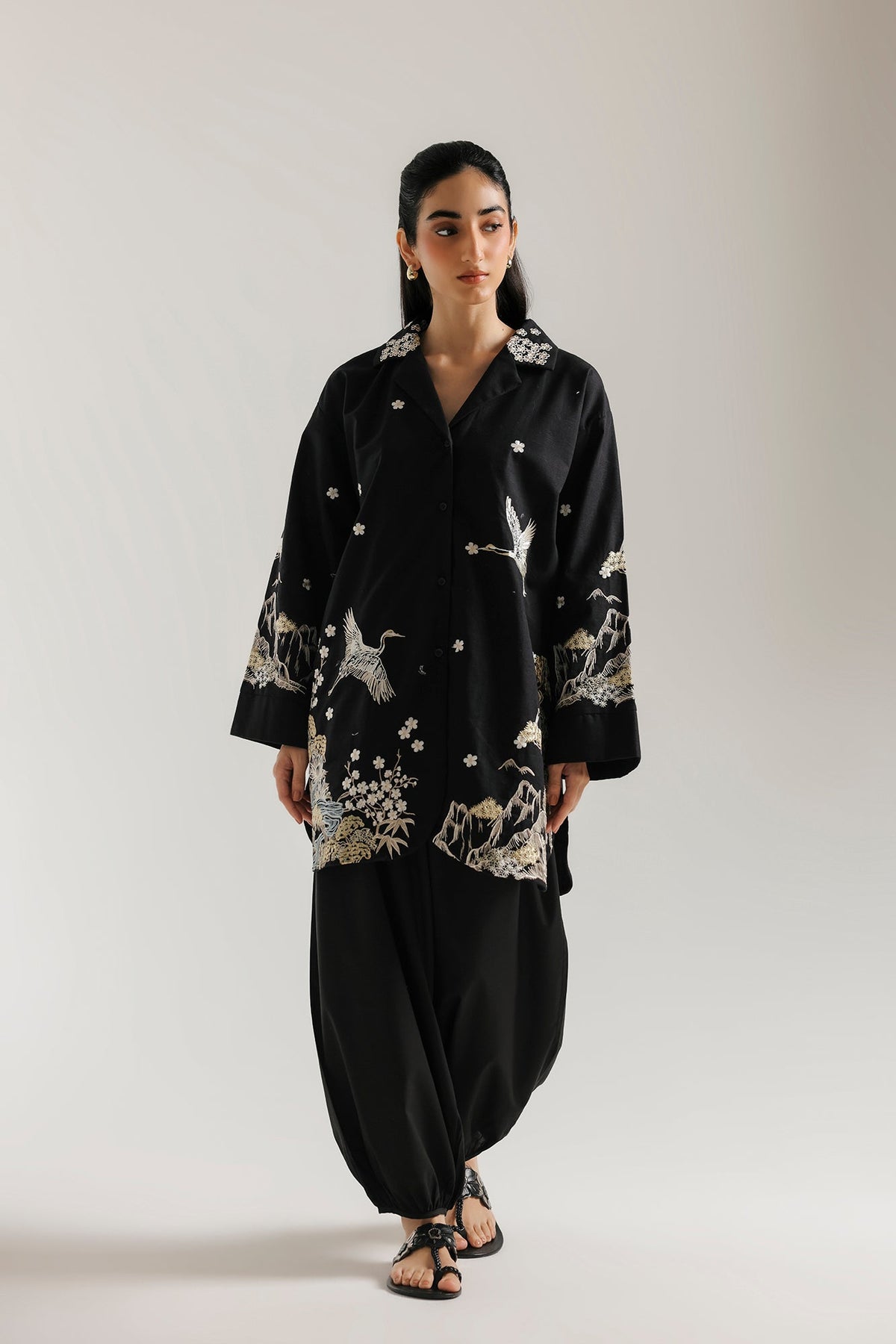 EMBROIDERED SHIRT (E9448-102-902)