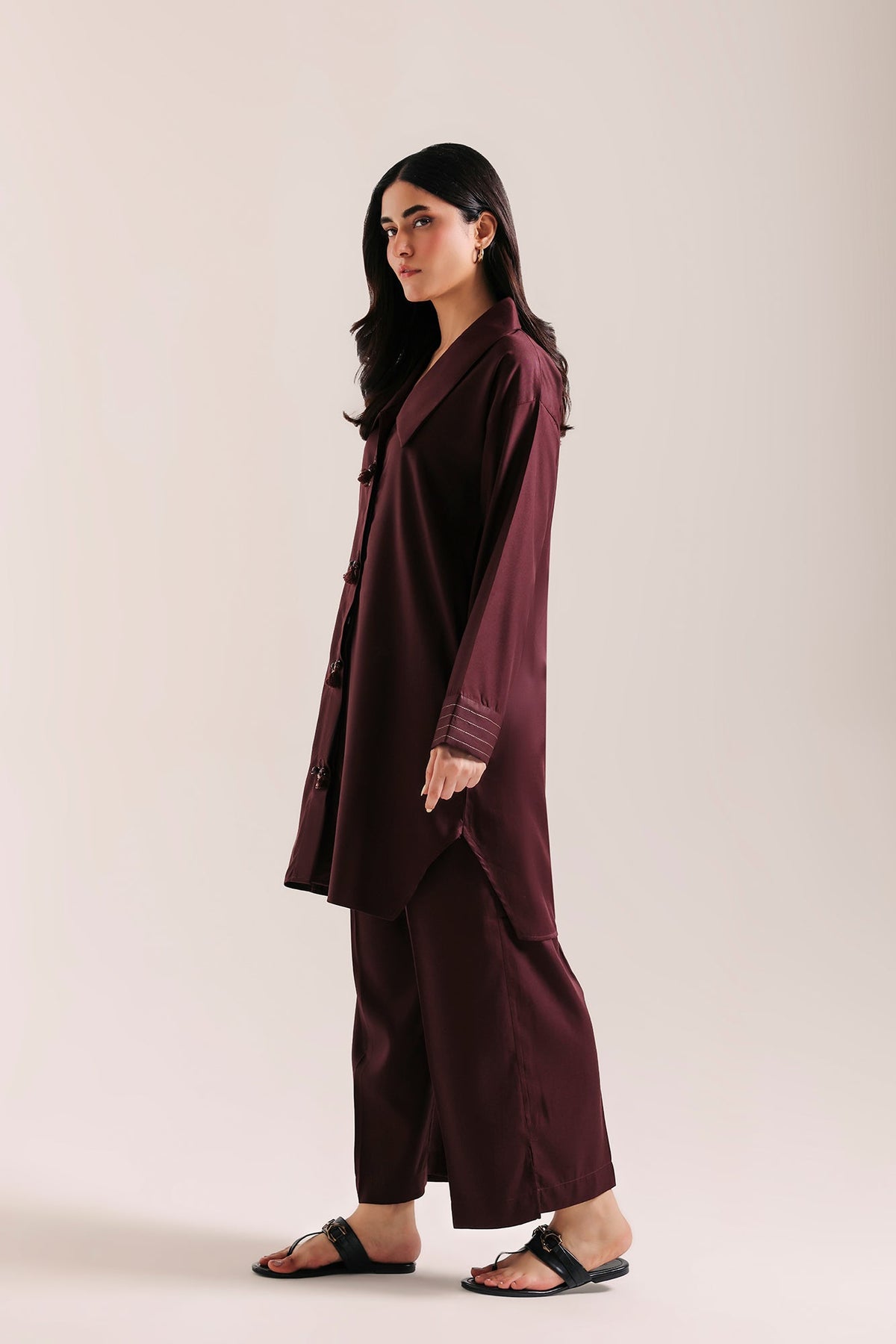 EMBROIDERED SUIT (E9453-102-801)