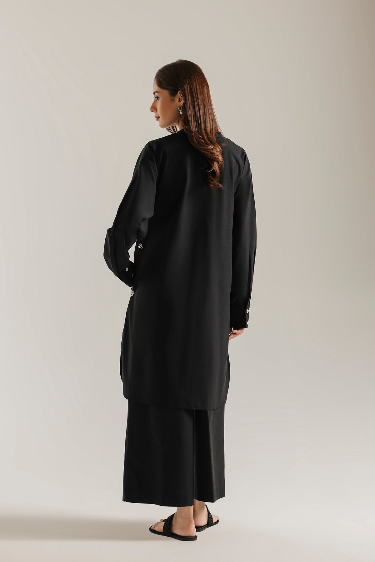EMBROIDERED SUIT (E9492-102-902)