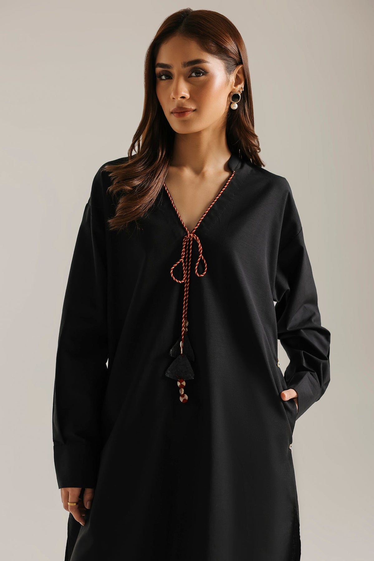 EMBROIDERED SUIT (E9492-102-902)
