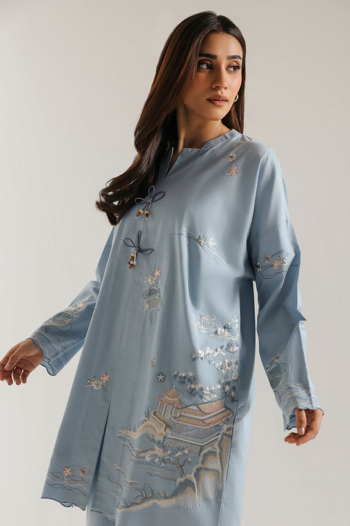 EMBROIDERED SUIT (E9500-102-617)