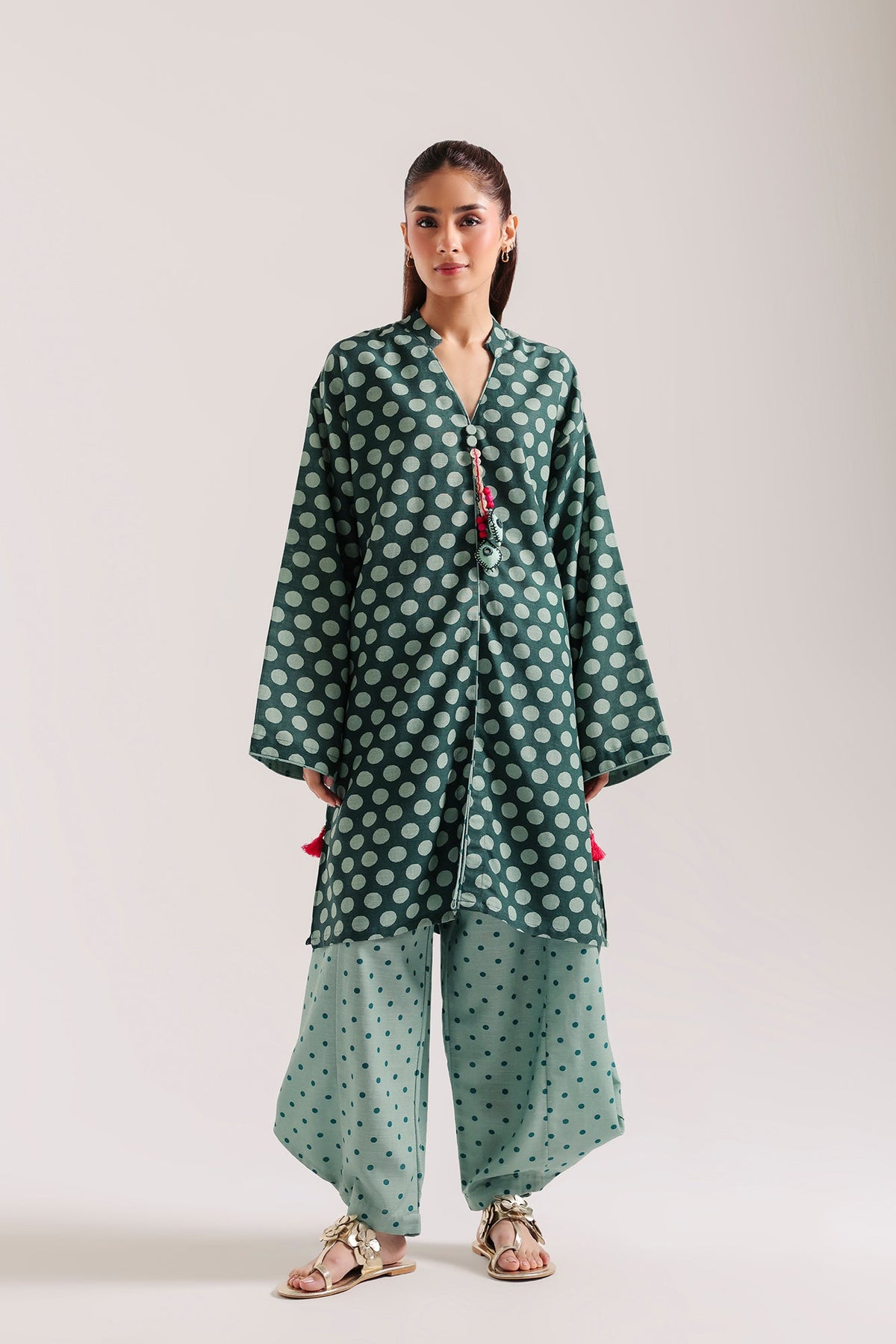 EMBROIDERED SUIT (E9510-102-706)