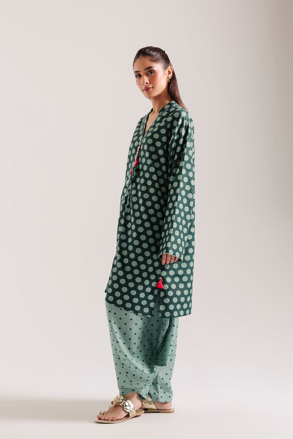 EMBROIDERED SUIT (E9510-102-706)