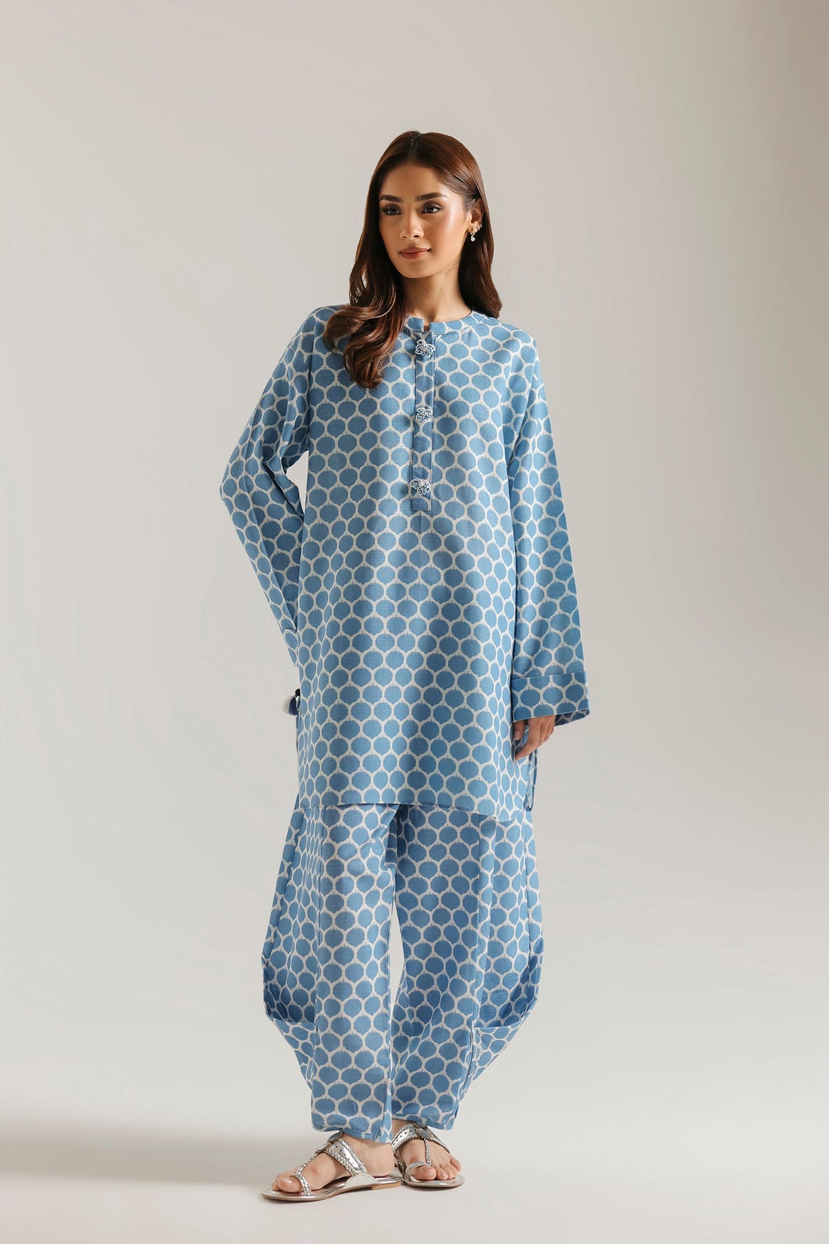 EMBROIDERED SUIT (E9511-102-001)