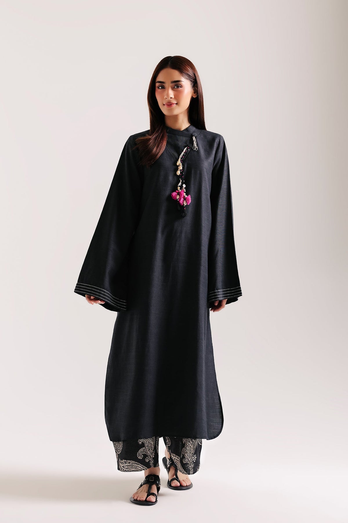 EMBROIDERED SUIT (E9514-102-902)