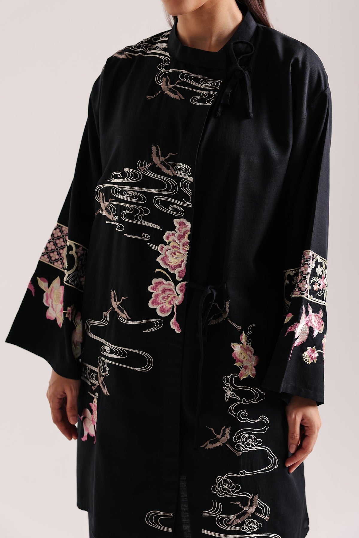 EMBROIDERED SUIT (E9515-102-902)
