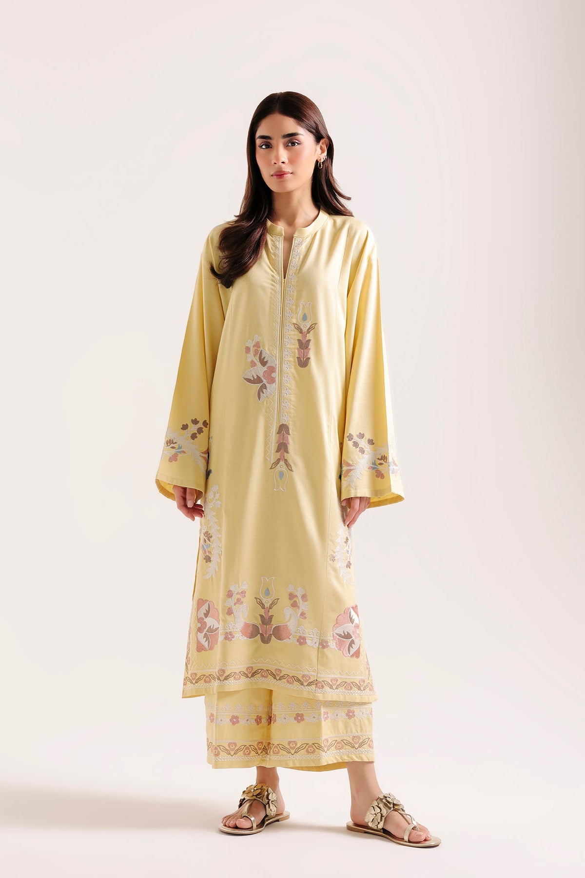 EMBROIDERED SUIT (E9519-102-110)