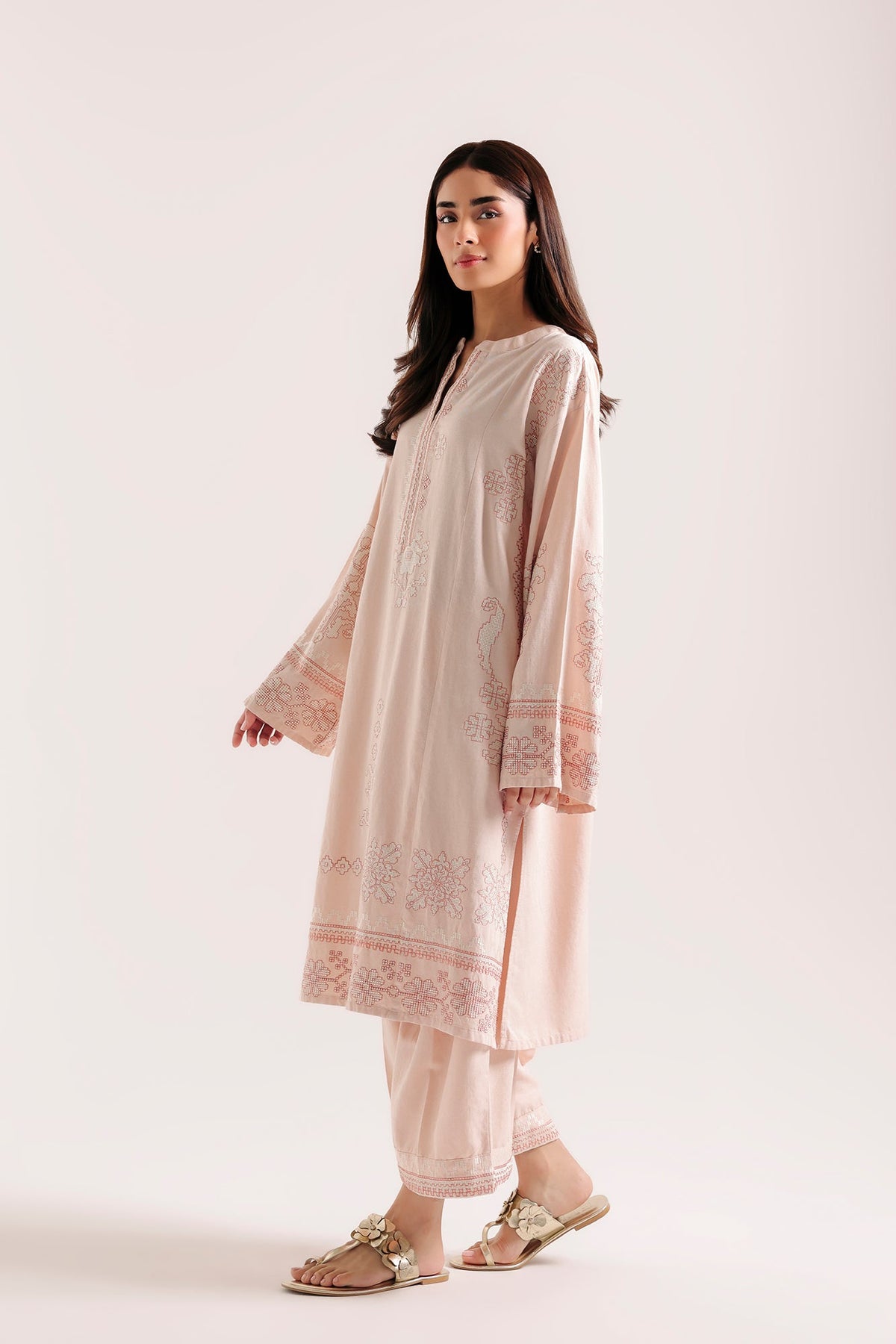 EMBROIDERED SUIT (E9520-102-329)