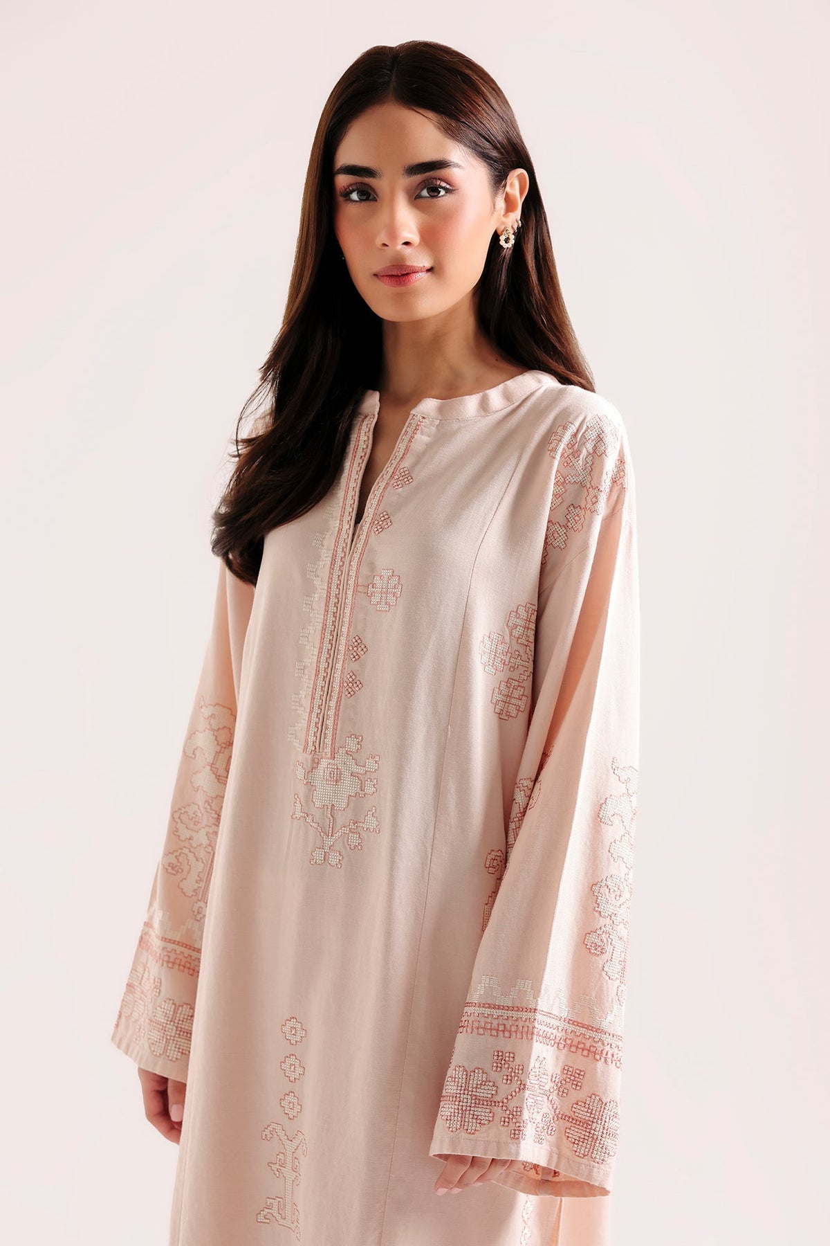 EMBROIDERED SUIT (E9520-102-329)