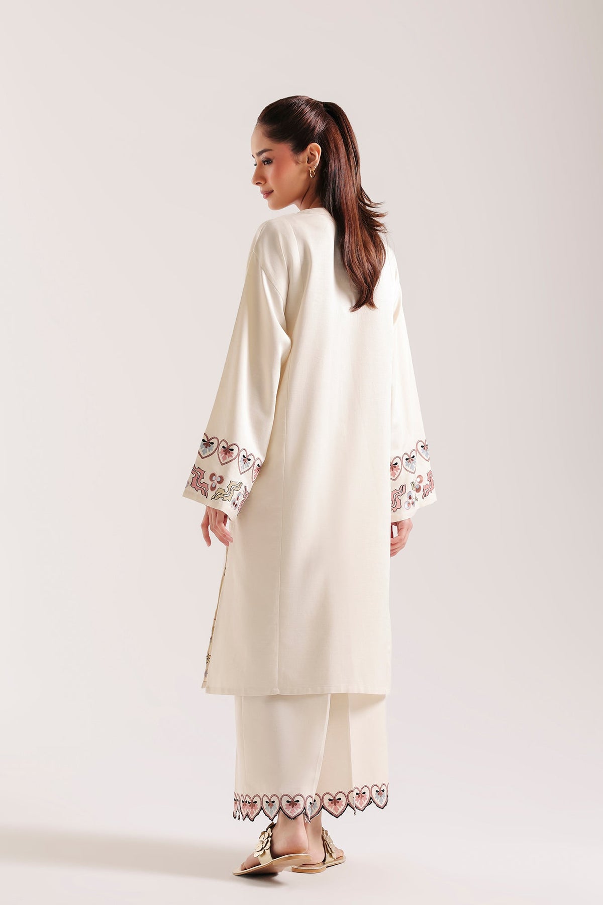 EMBROIDERED SUIT (E9522-102-003)