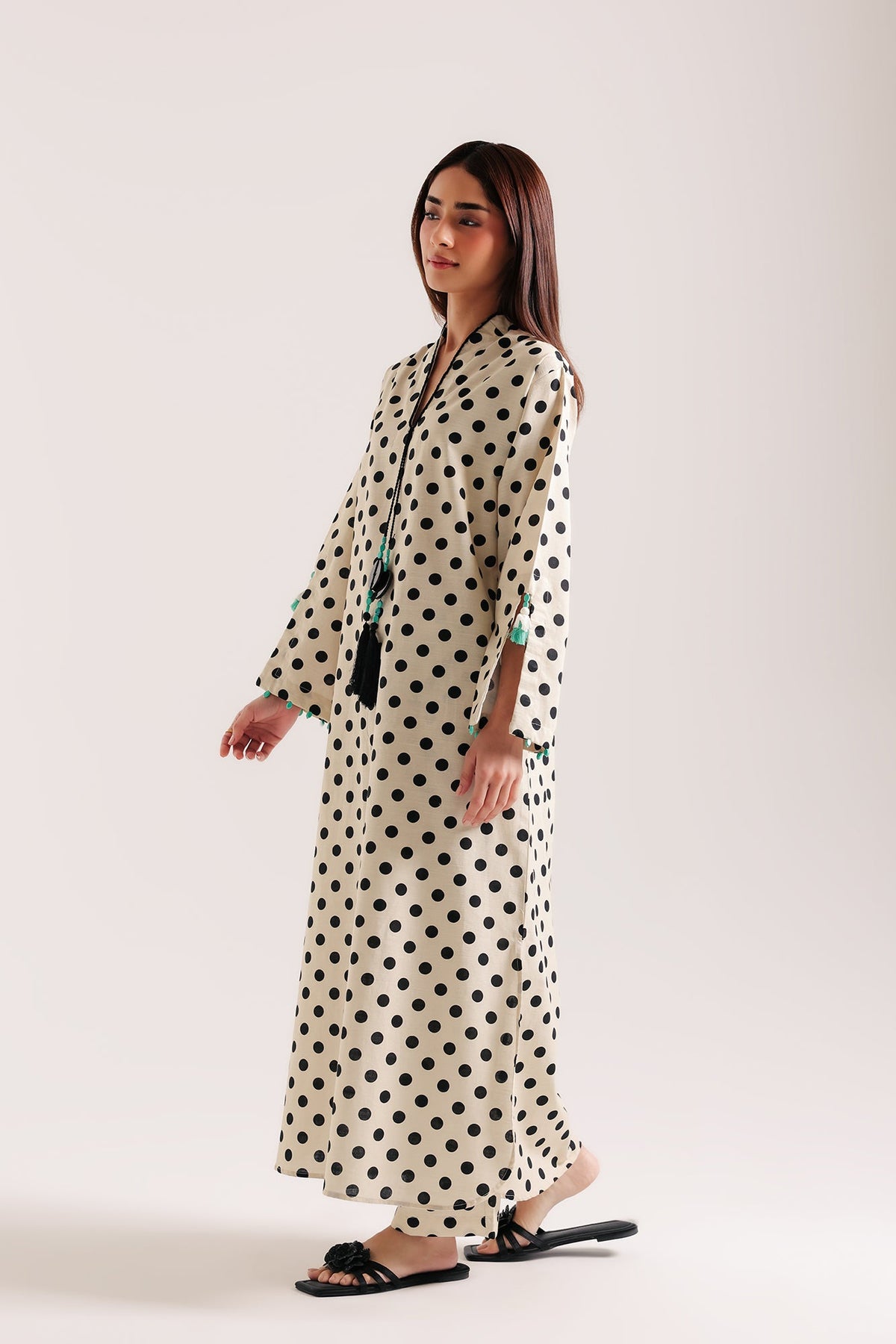 EMBROIDERED SUIT (E9536-102-004)