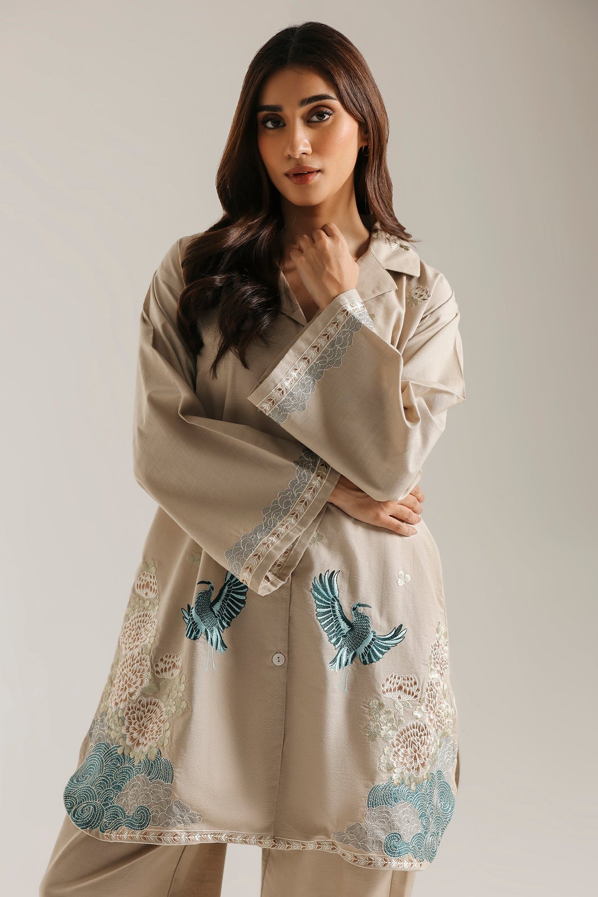 EMBROIDERED SUIT (E9543-102-006)