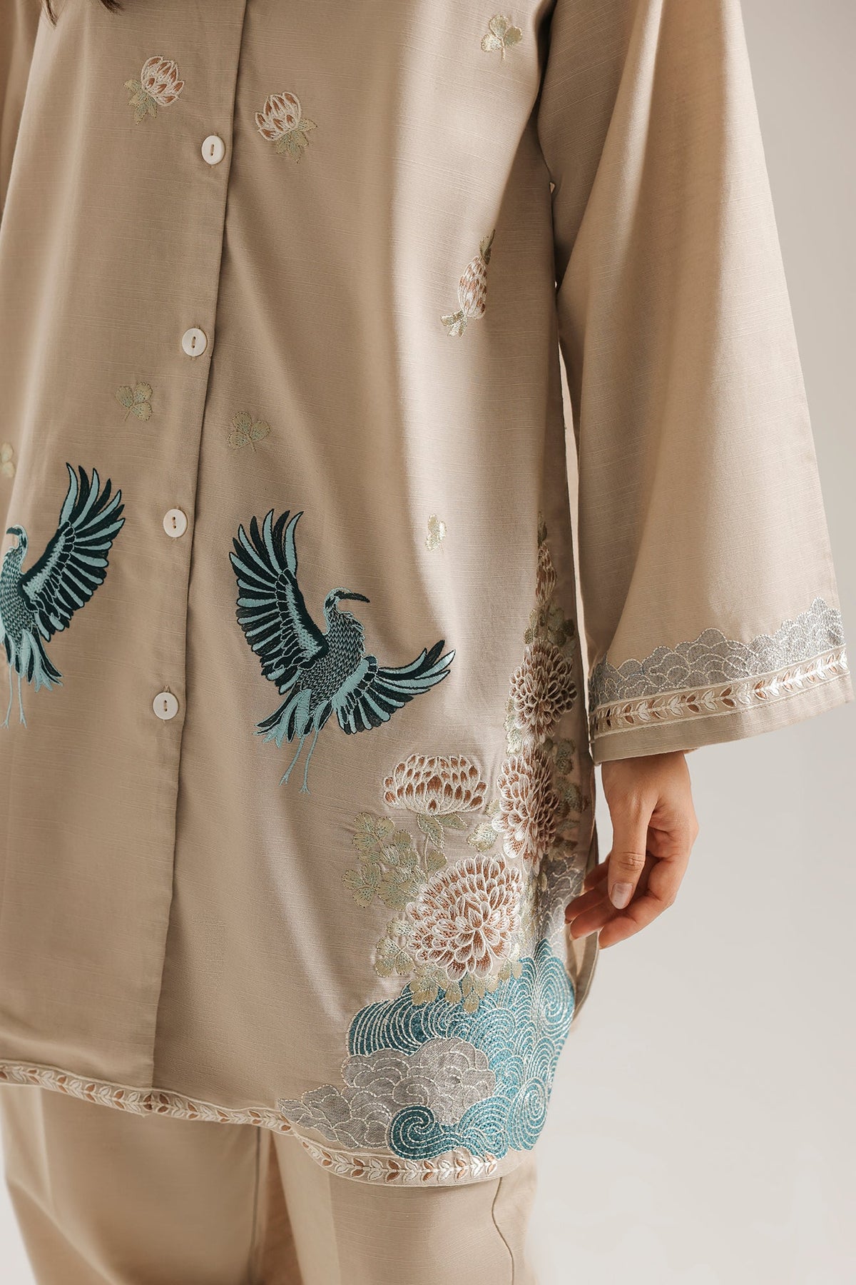 EMBROIDERED SUIT (E9543-102-006)