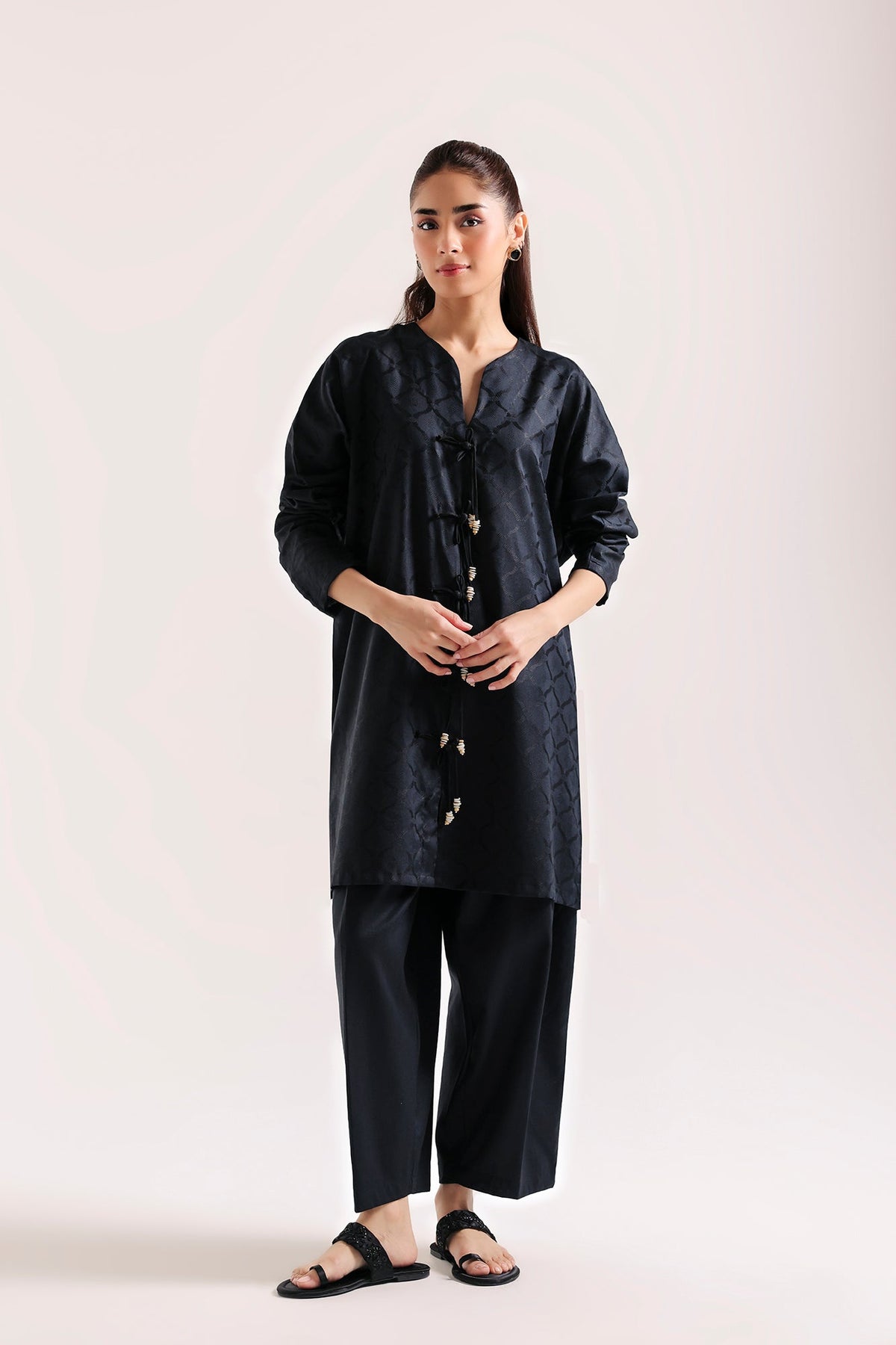 EMBROIDERED SUIT (E9553-102-902)