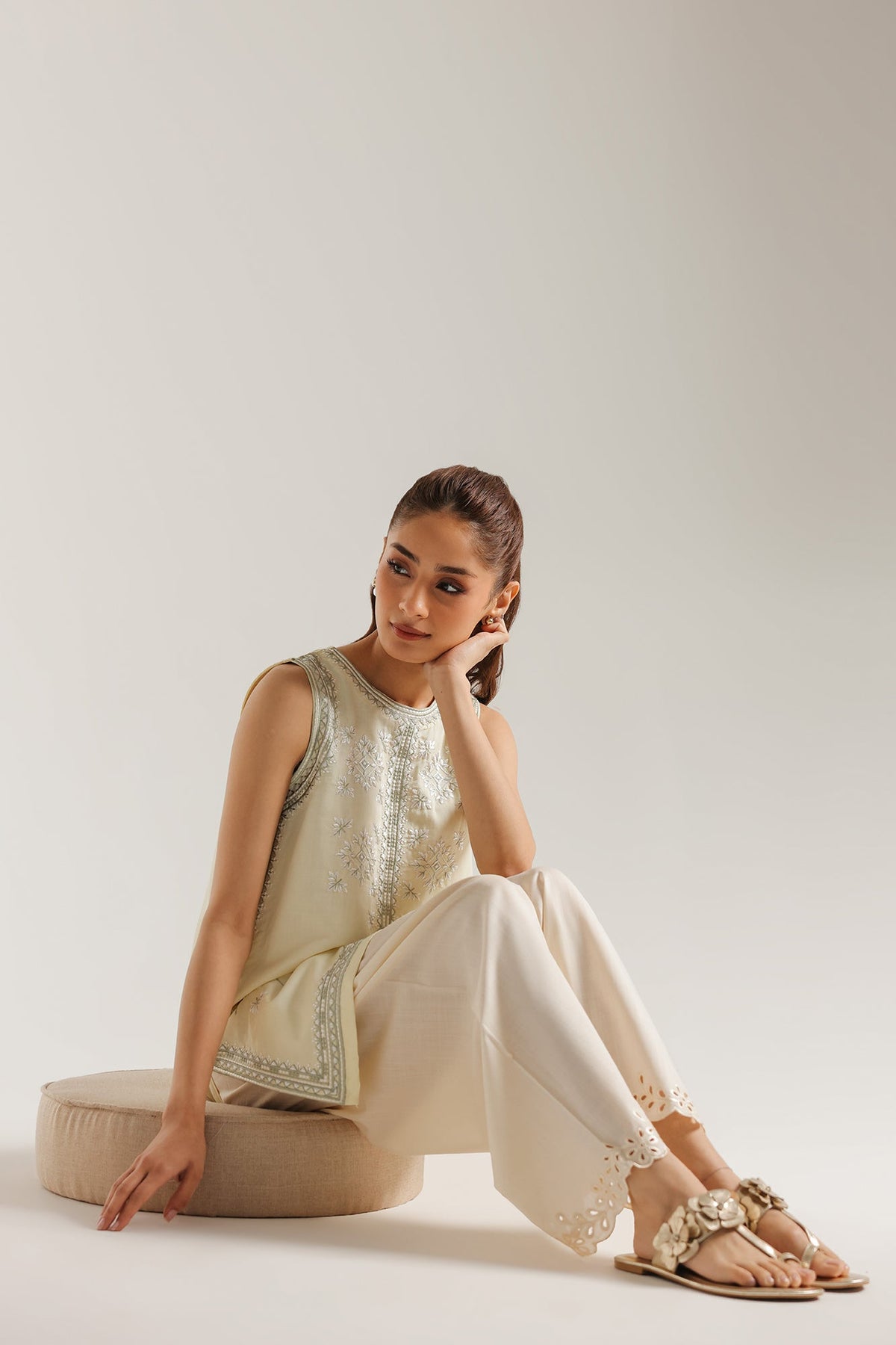 EMBROIDERED KURTI (E9600-102-115)