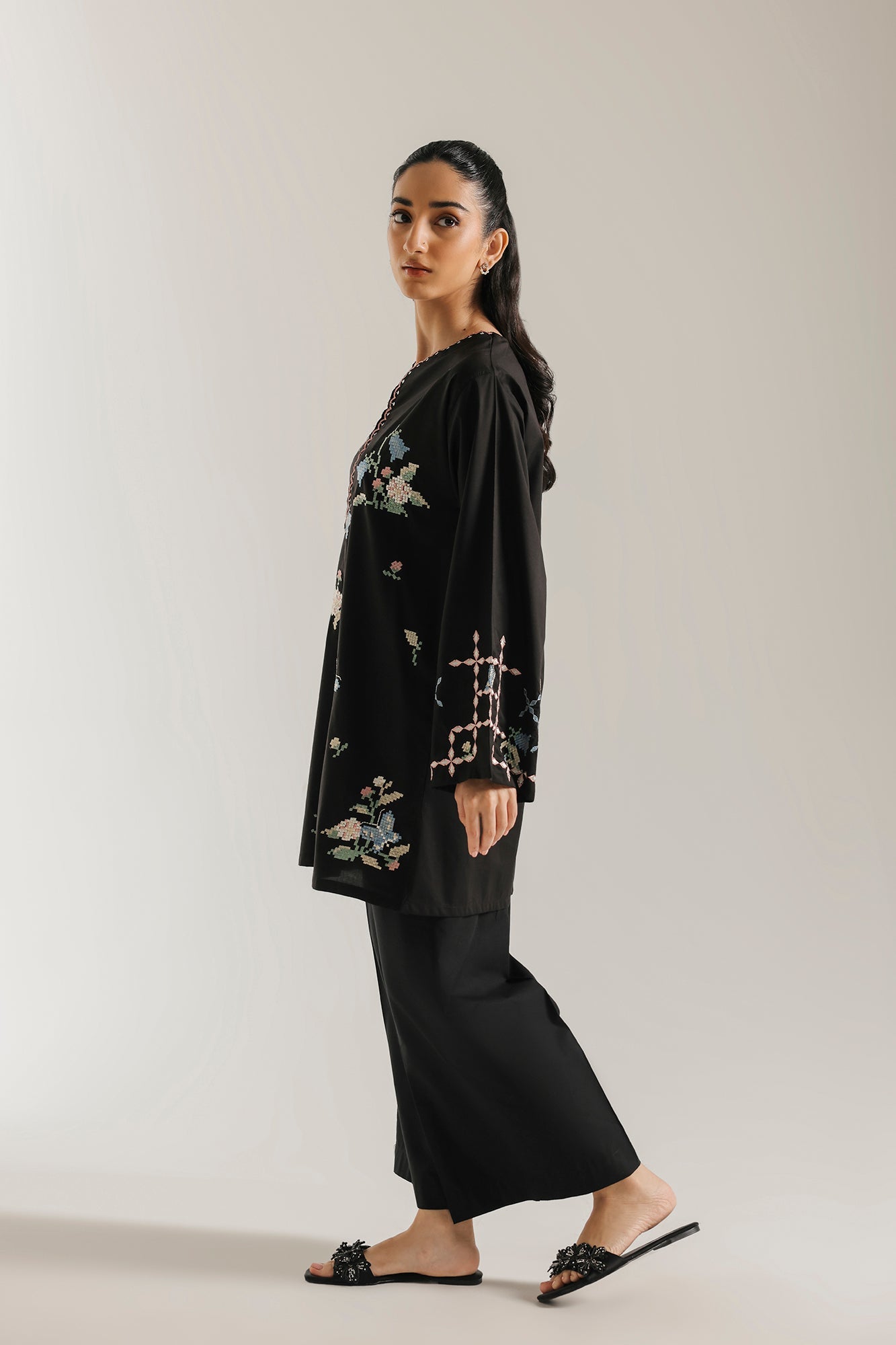 EMBROIDERED KURTI (E9608-102-902)