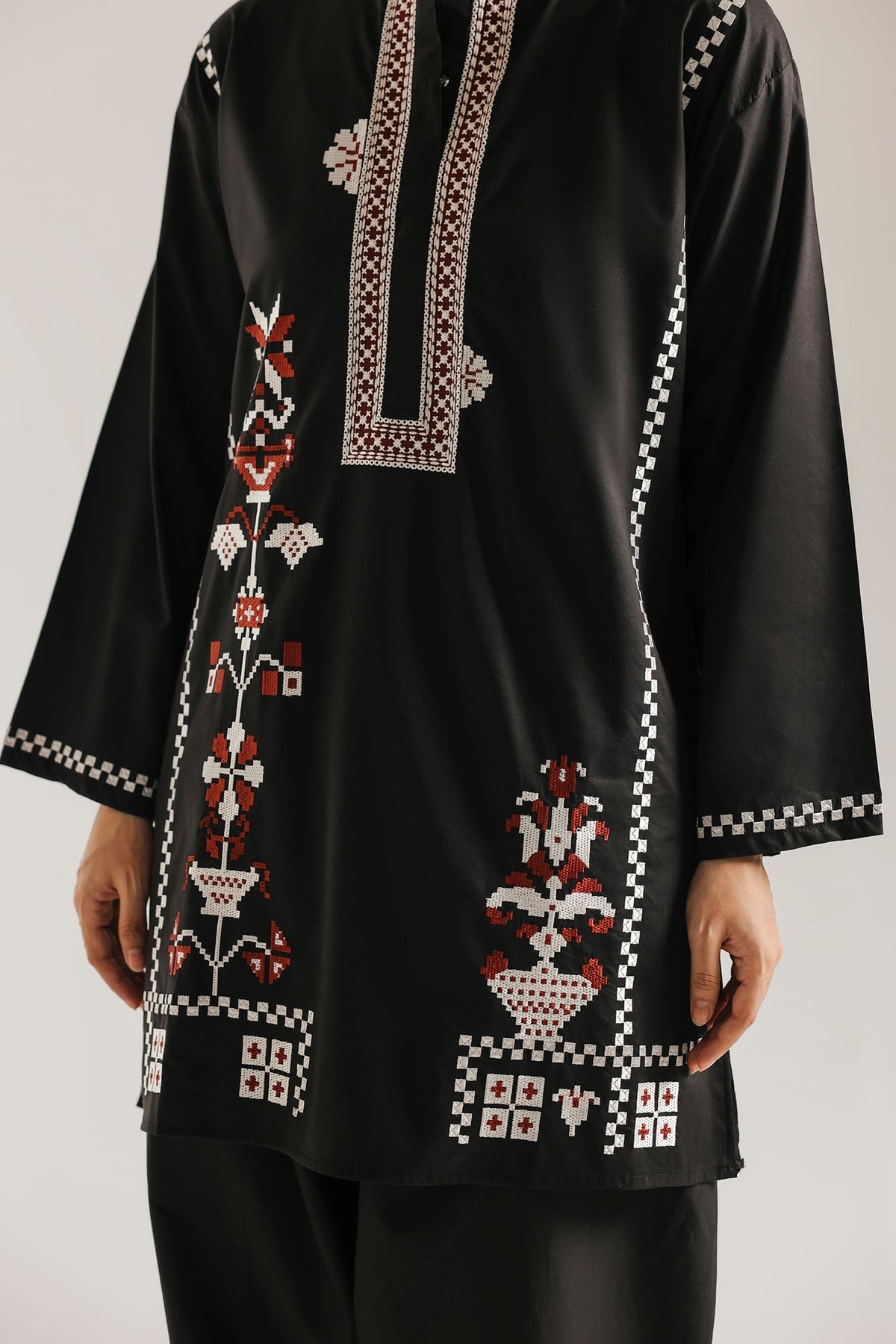 EMBROIDERED KURTI (E9610-102-901)
