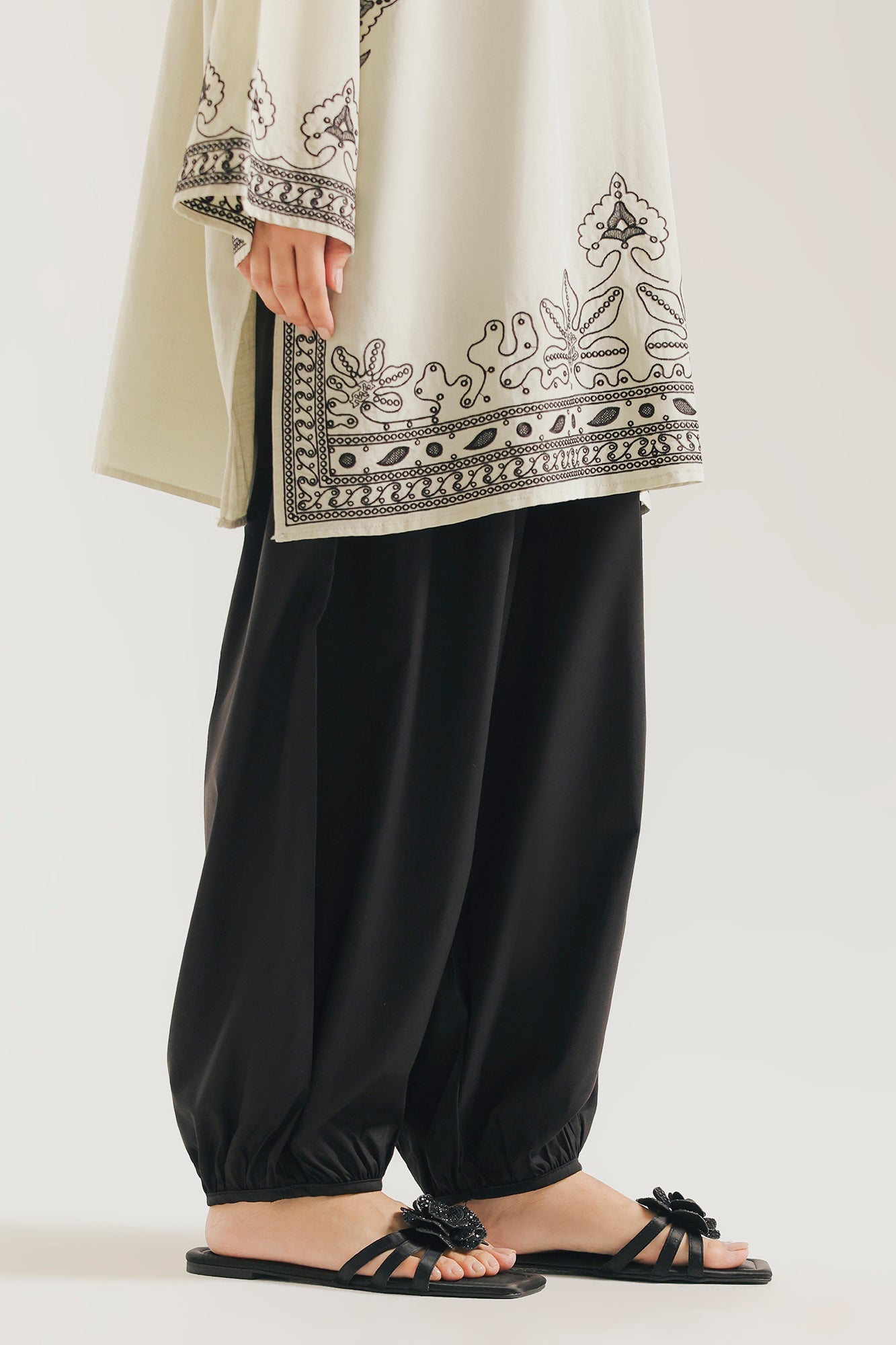 SHALWAR (E9629-102-902)
