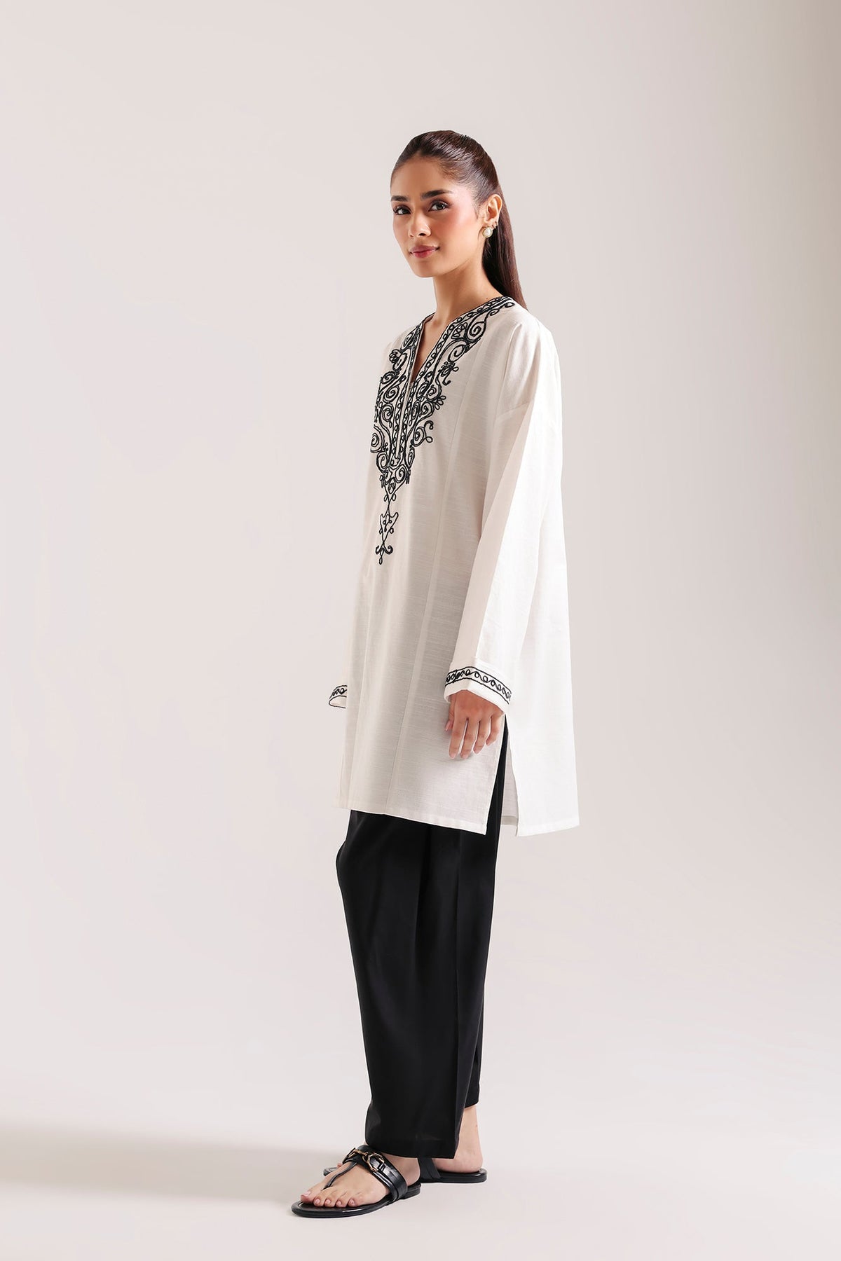 EMBROIDERED KURTI (E9697-102-001)