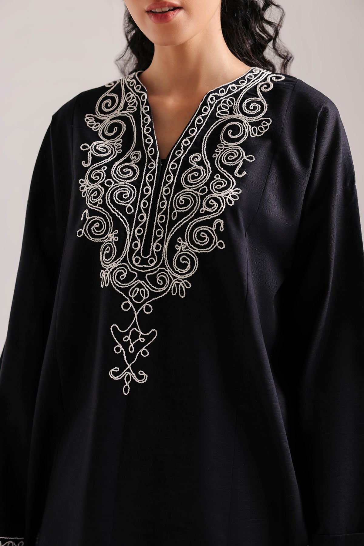 EMBROIDERED KURTI (E9697-102-902)