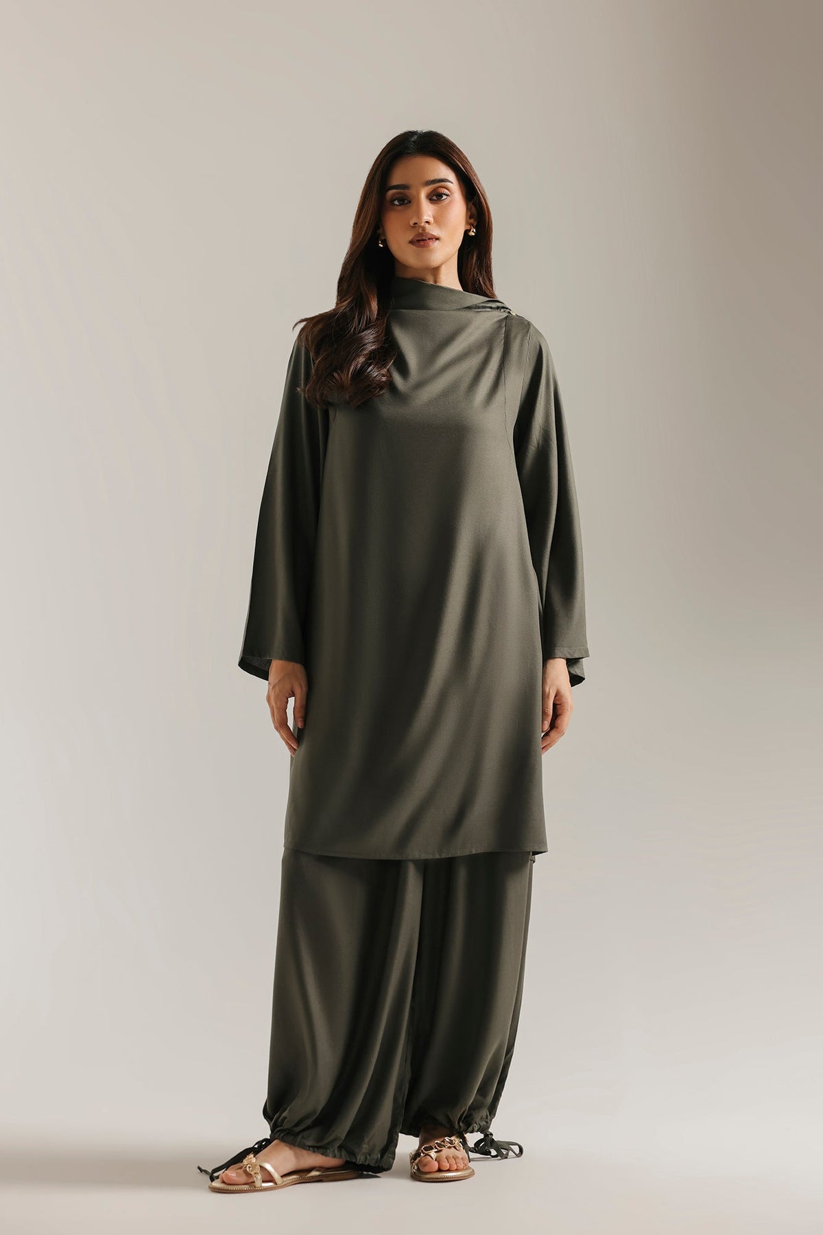 SOLID SUIT (E9746-102-121)