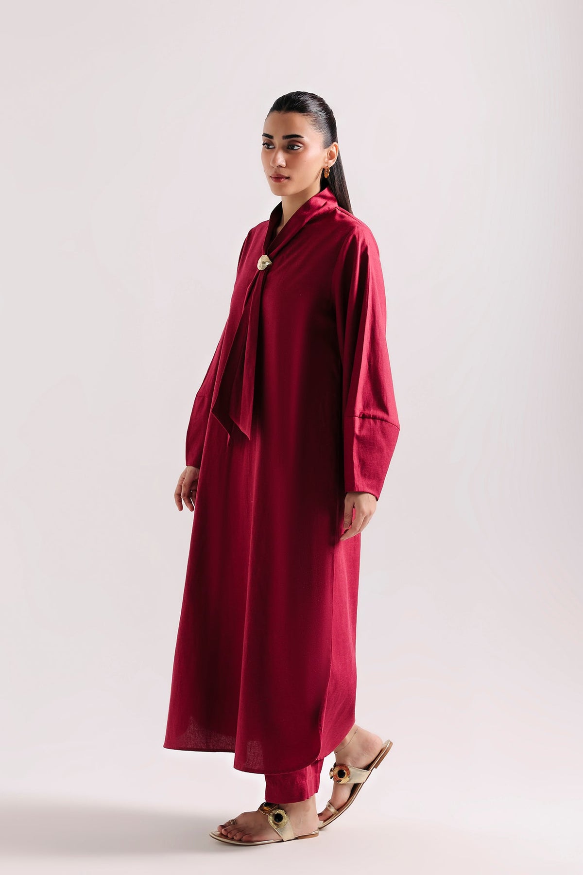 EMBROIDERED SUIT (E9762-102-305)