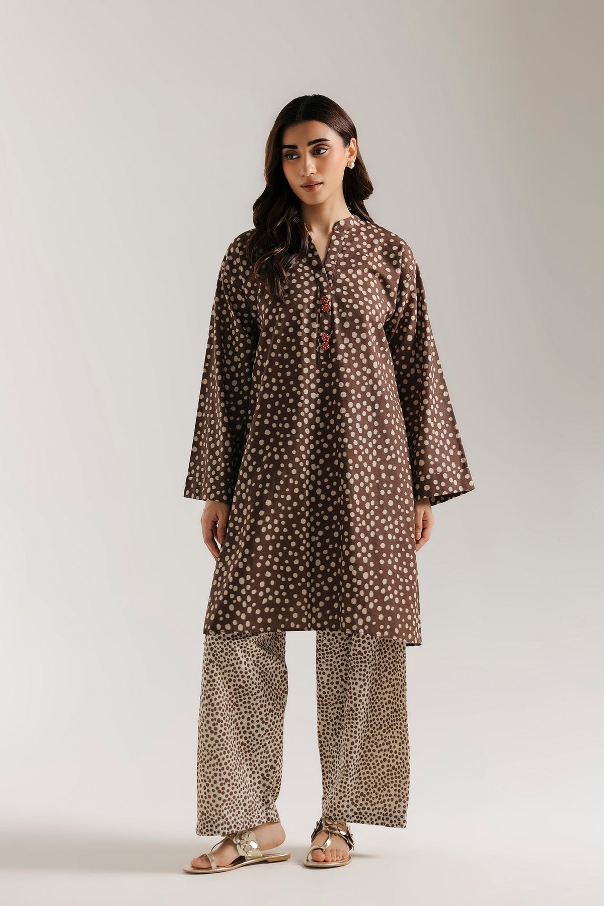 EMBROIDERED SUIT (E9798-102-803)