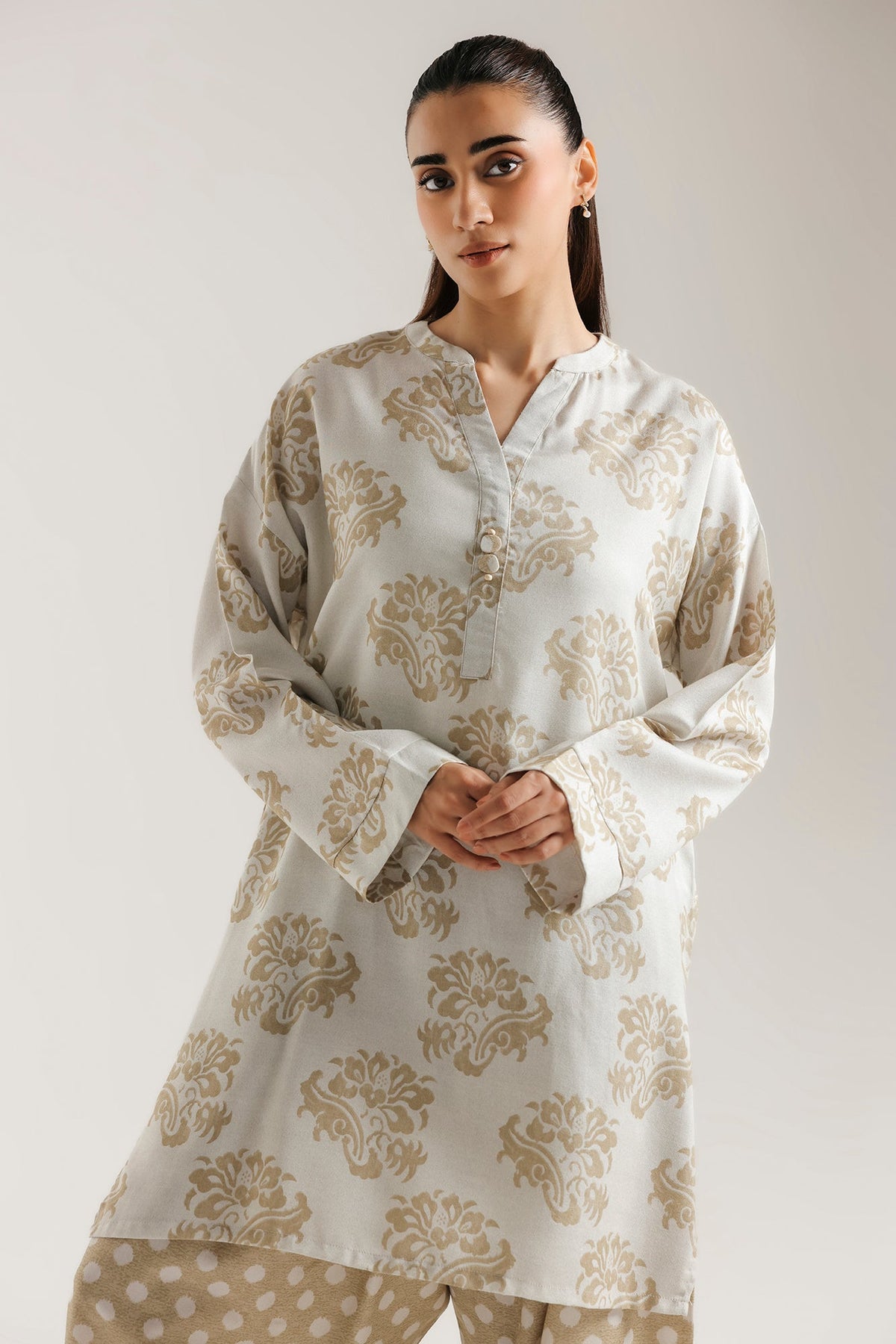 EMBROIDERED SUIT (E9818-102-004)